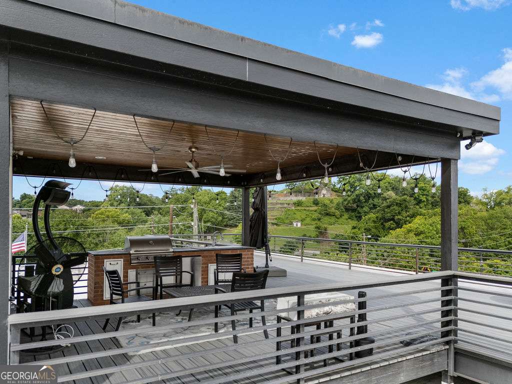 100 Broad Street Property Photo 18