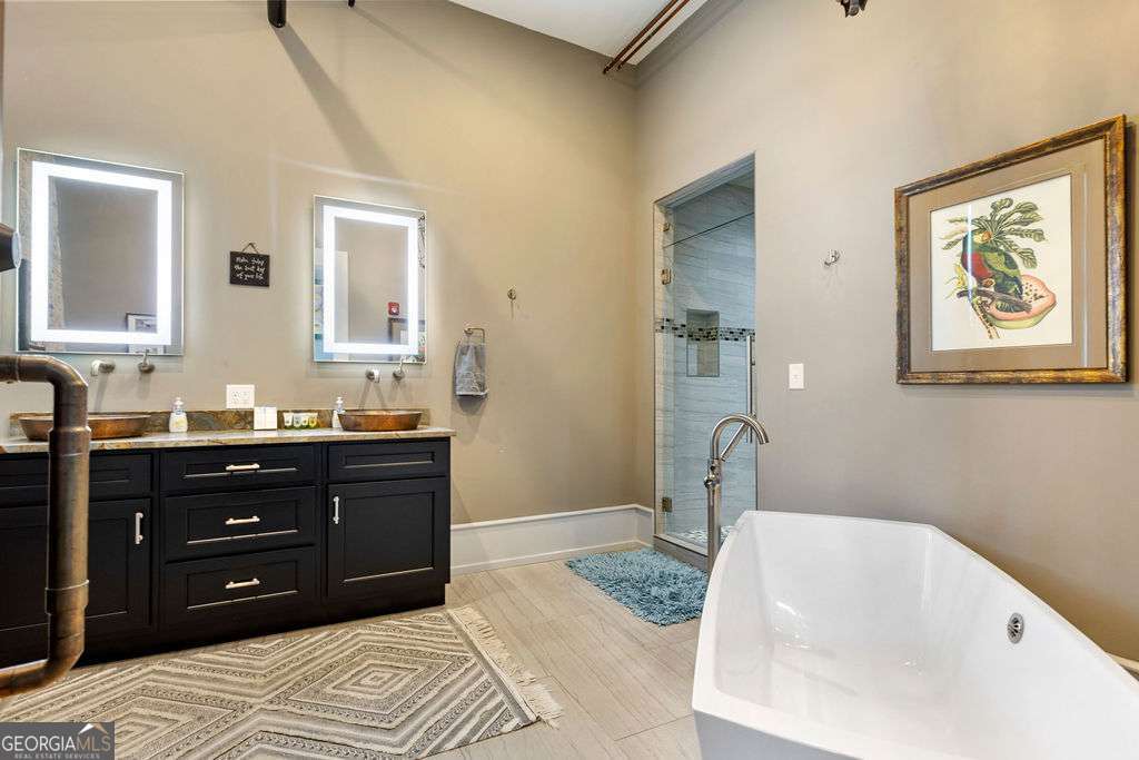 100 Broad Street Property Photo 66