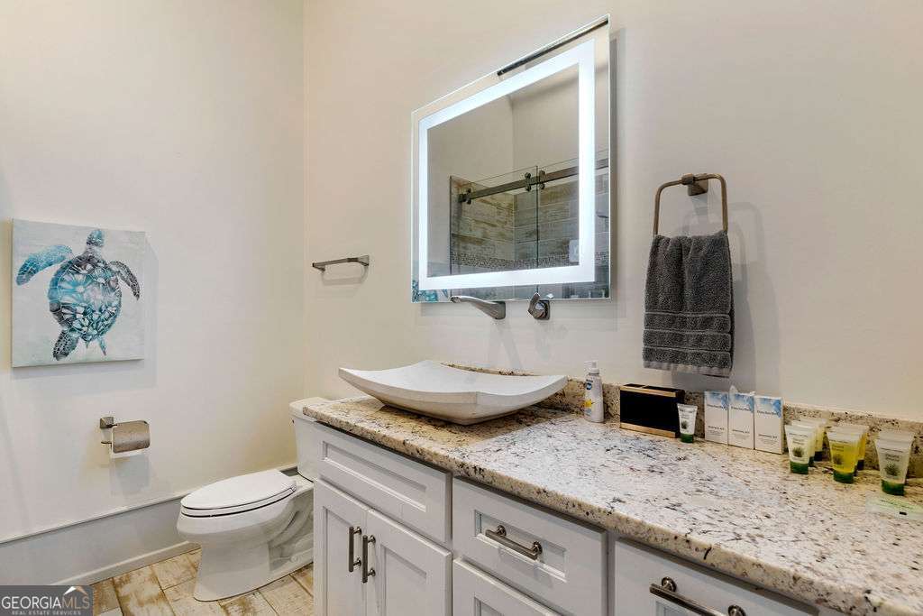 100 Broad Street Property Photo 77