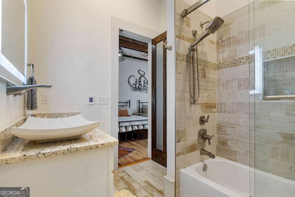 100 Broad Street Property Photo 78