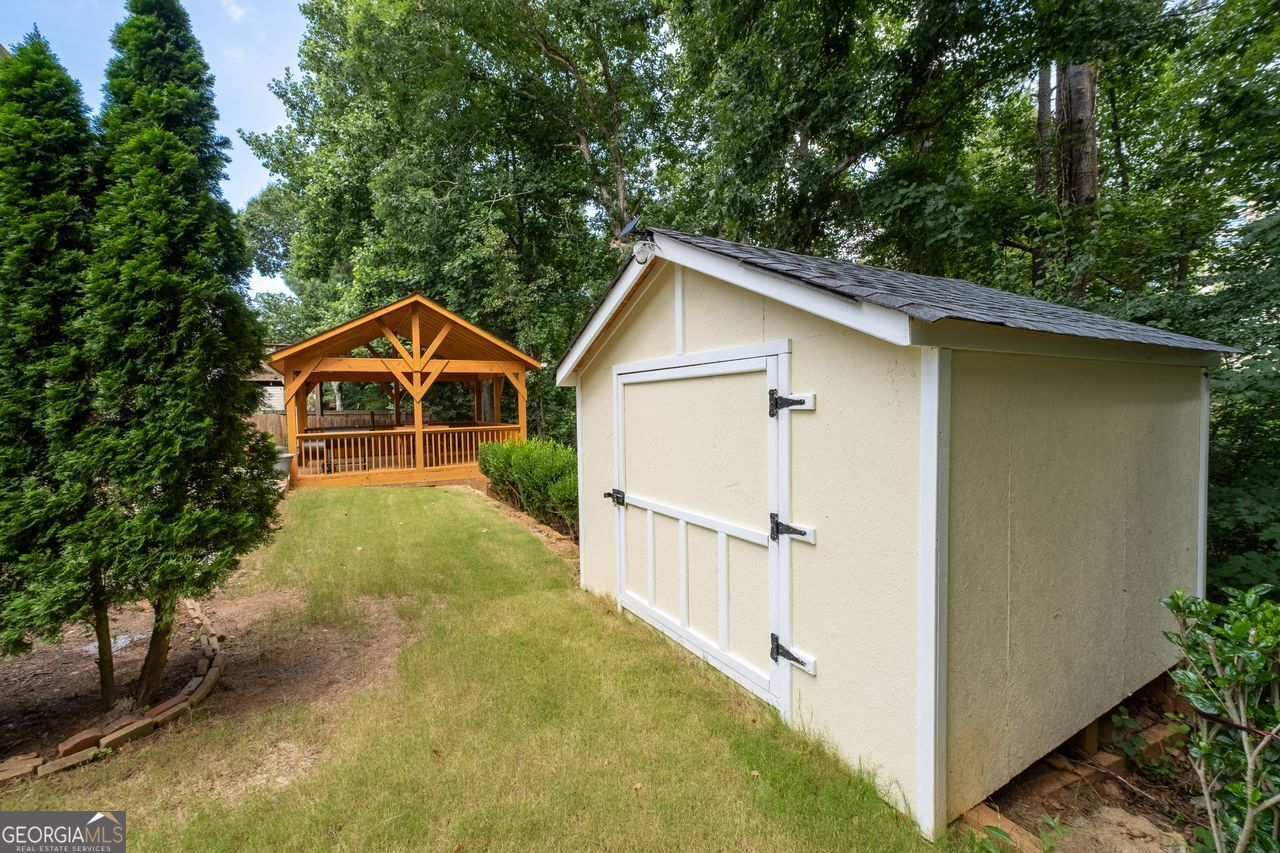 811 Overlook Trail Property Photo 37