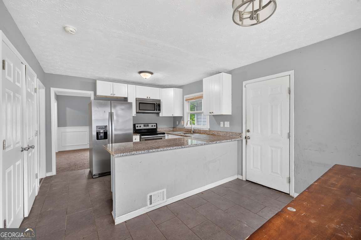 3356 Benton Harbor Court Property Photo 15