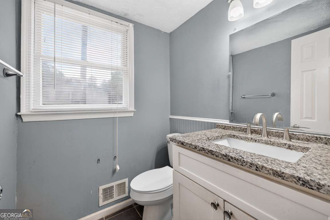 3356 Benton Harbor Court Property Photo 17