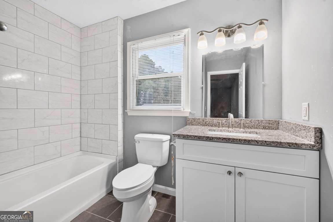 3356 Benton Harbor Court Property Photo 21