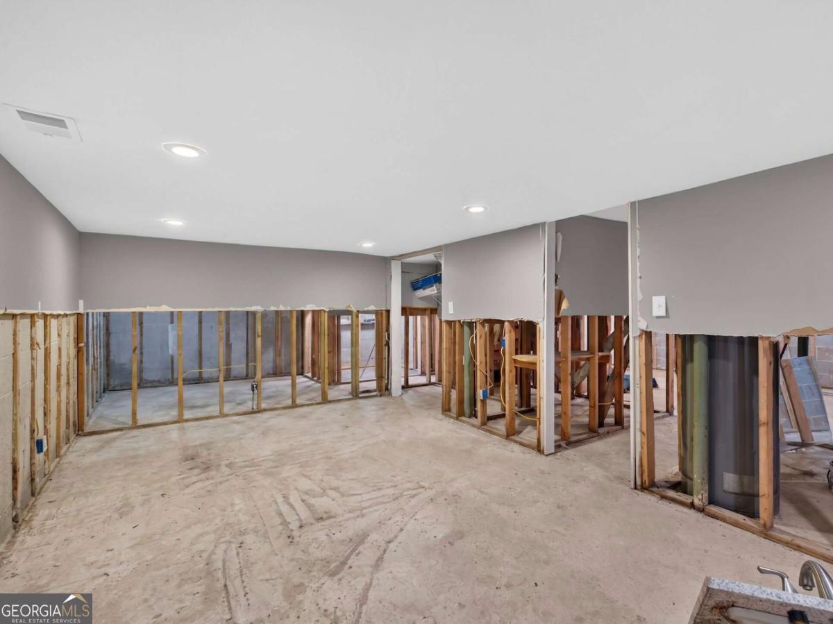 3356 Benton Harbor Court Property Photo 28
