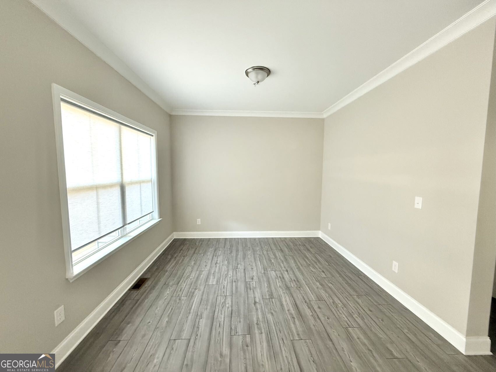208 Spike Trail Property Photo 8