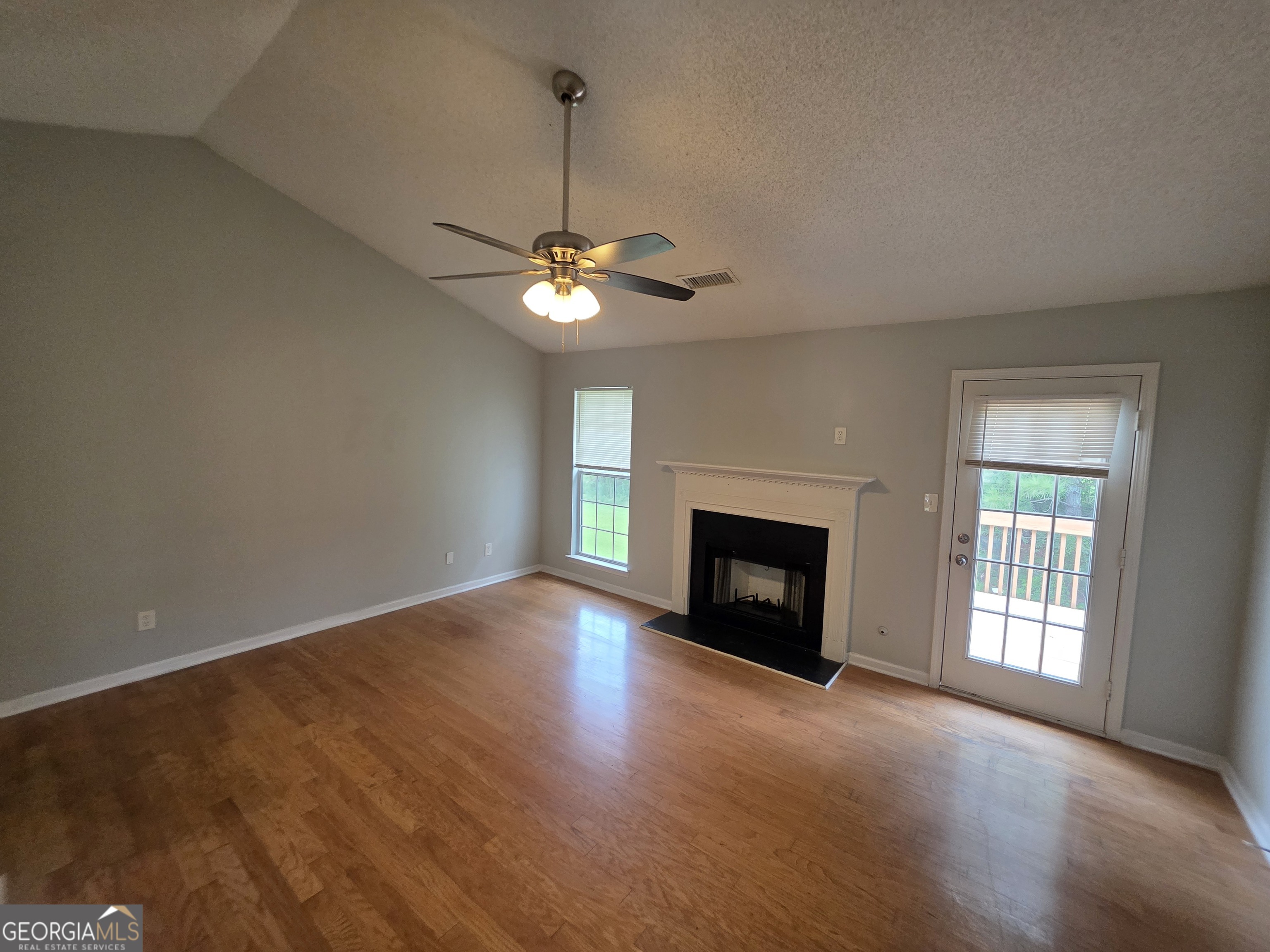 6924 Biscayne Blvd Property Photo 3