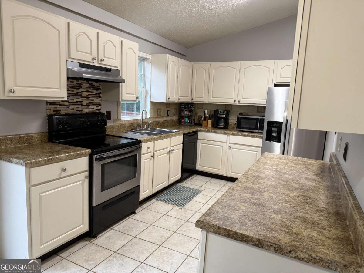 550 Smith Starley Road Ne Property Photo 12