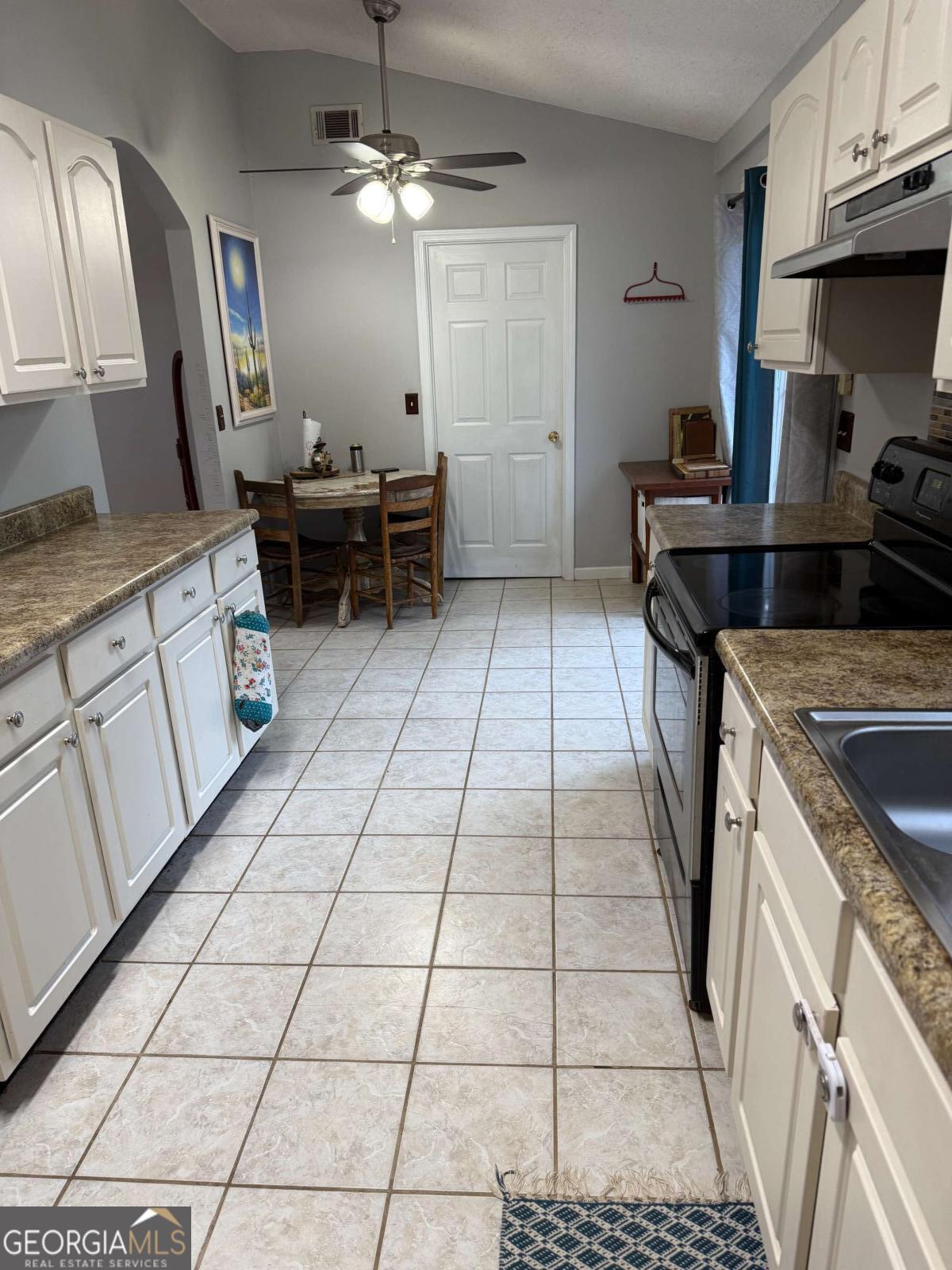 550 Smith Starley Road Ne Property Photo 14