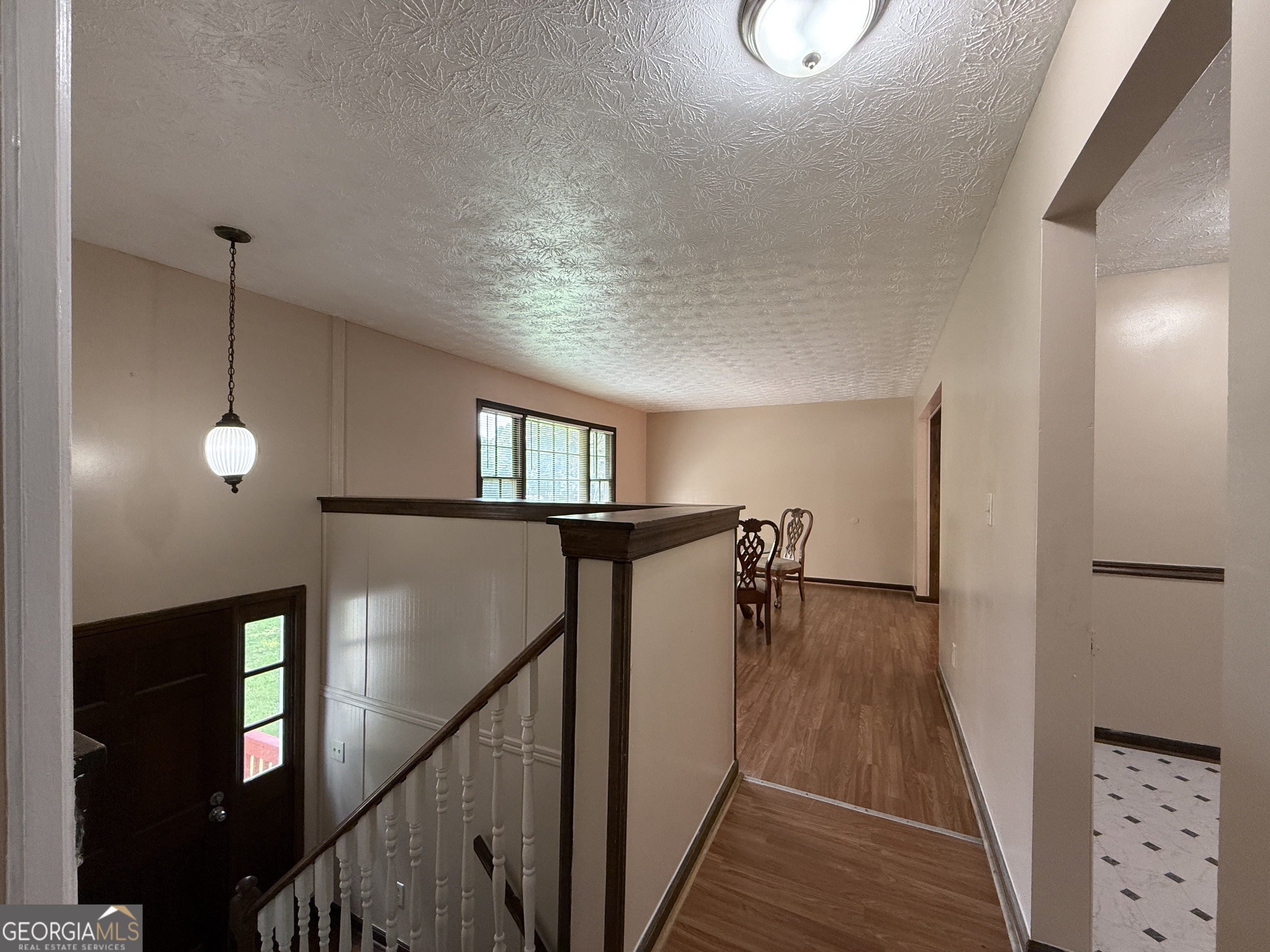 8472 Sheridan Drive Property Photo 4