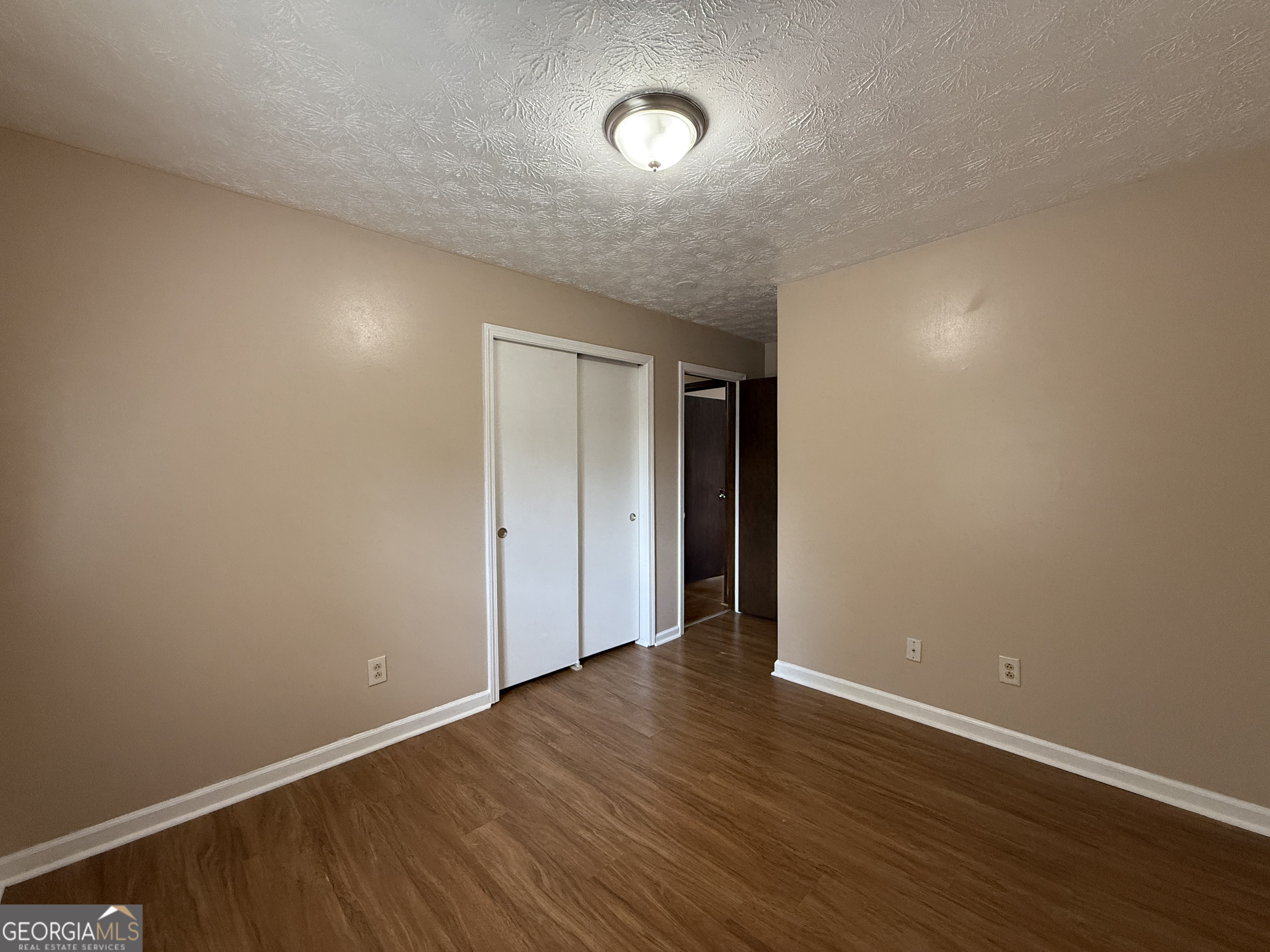 8472 Sheridan Drive Property Photo 19