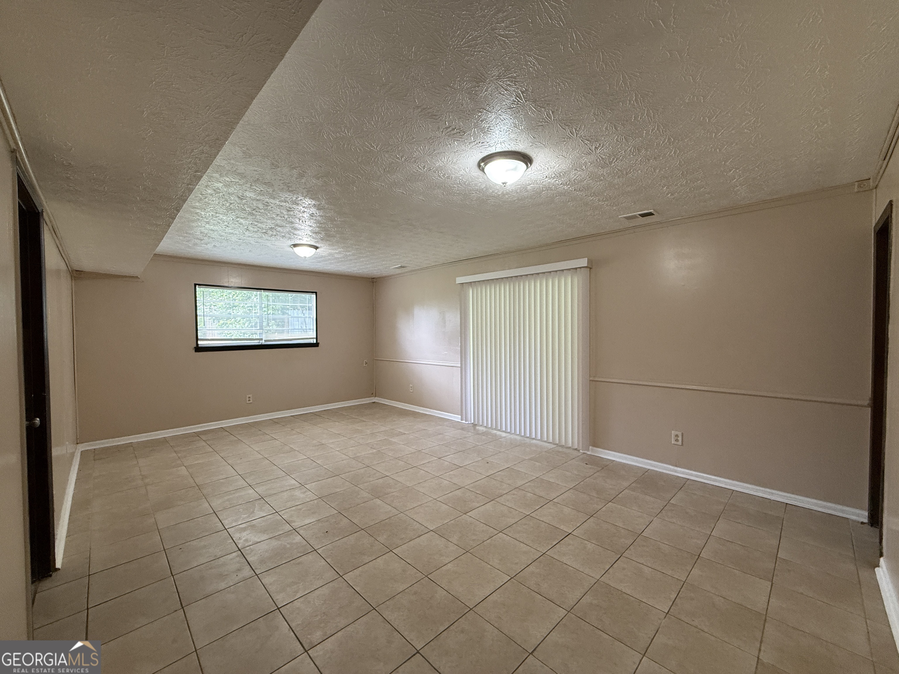 8472 Sheridan Drive Property Photo 20