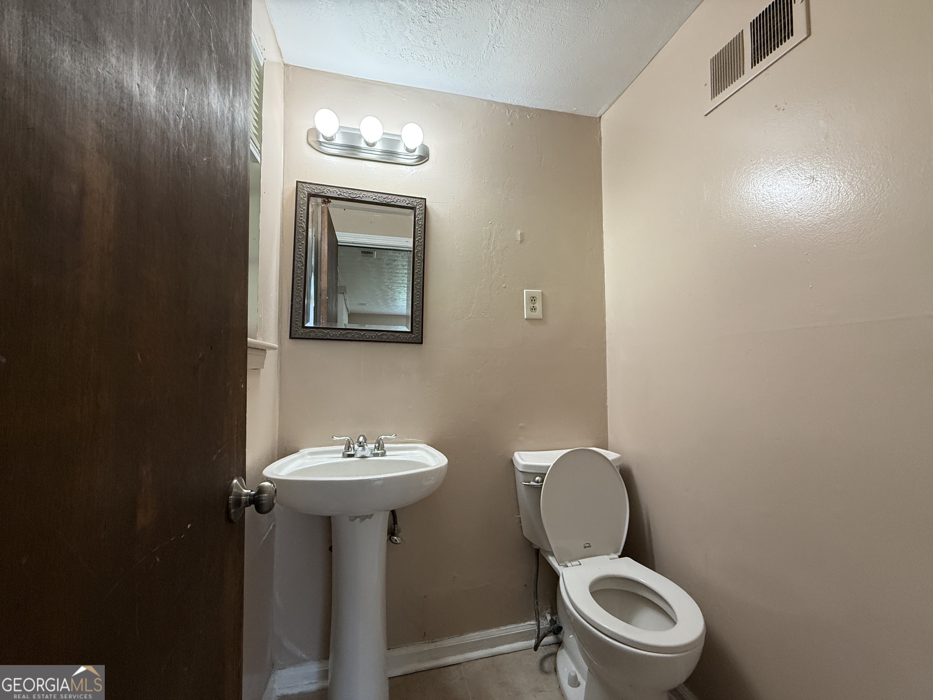 8472 Sheridan Drive Property Photo 22