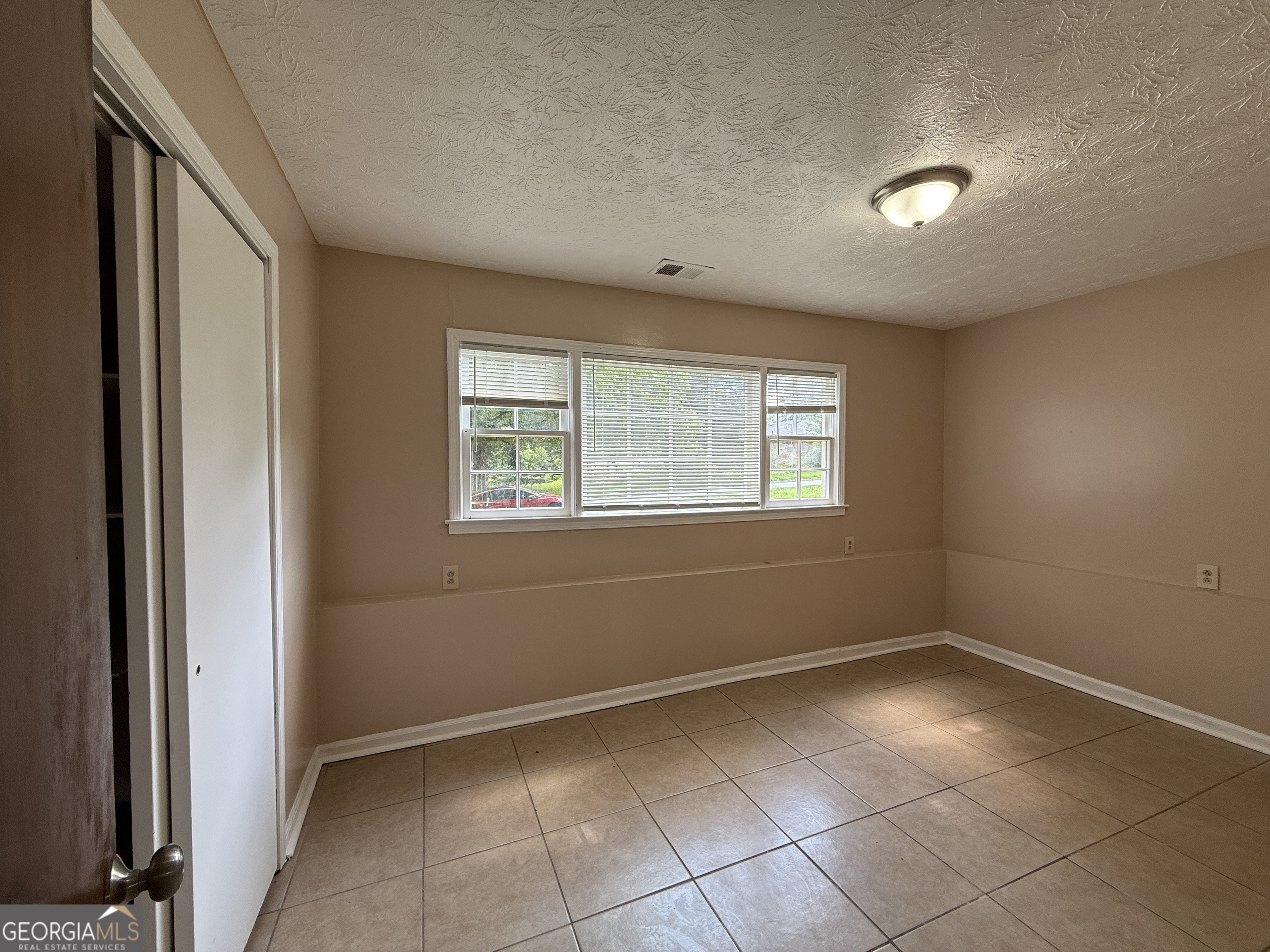 8472 Sheridan Drive Property Photo 23