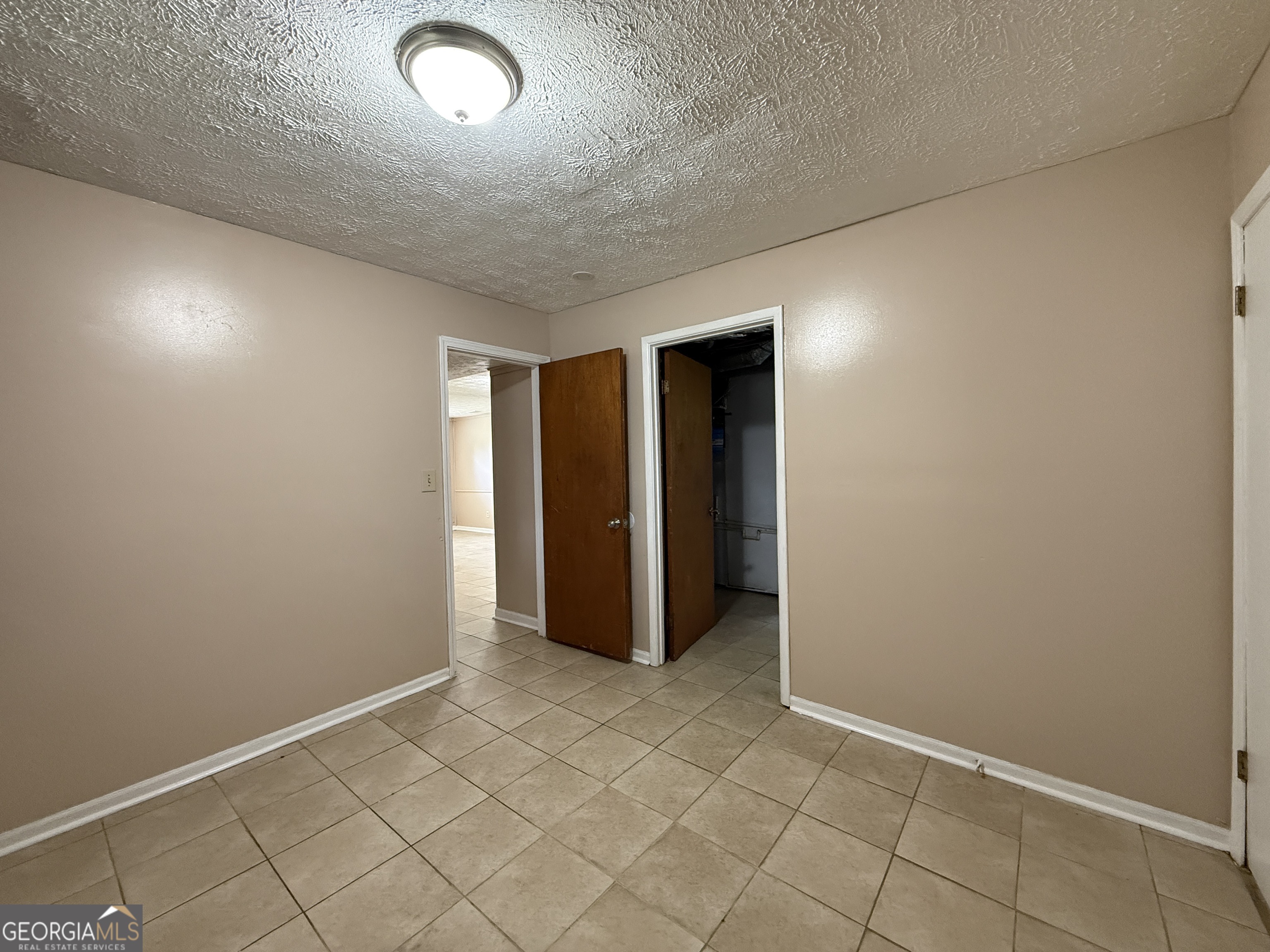 8472 Sheridan Drive Property Photo 26
