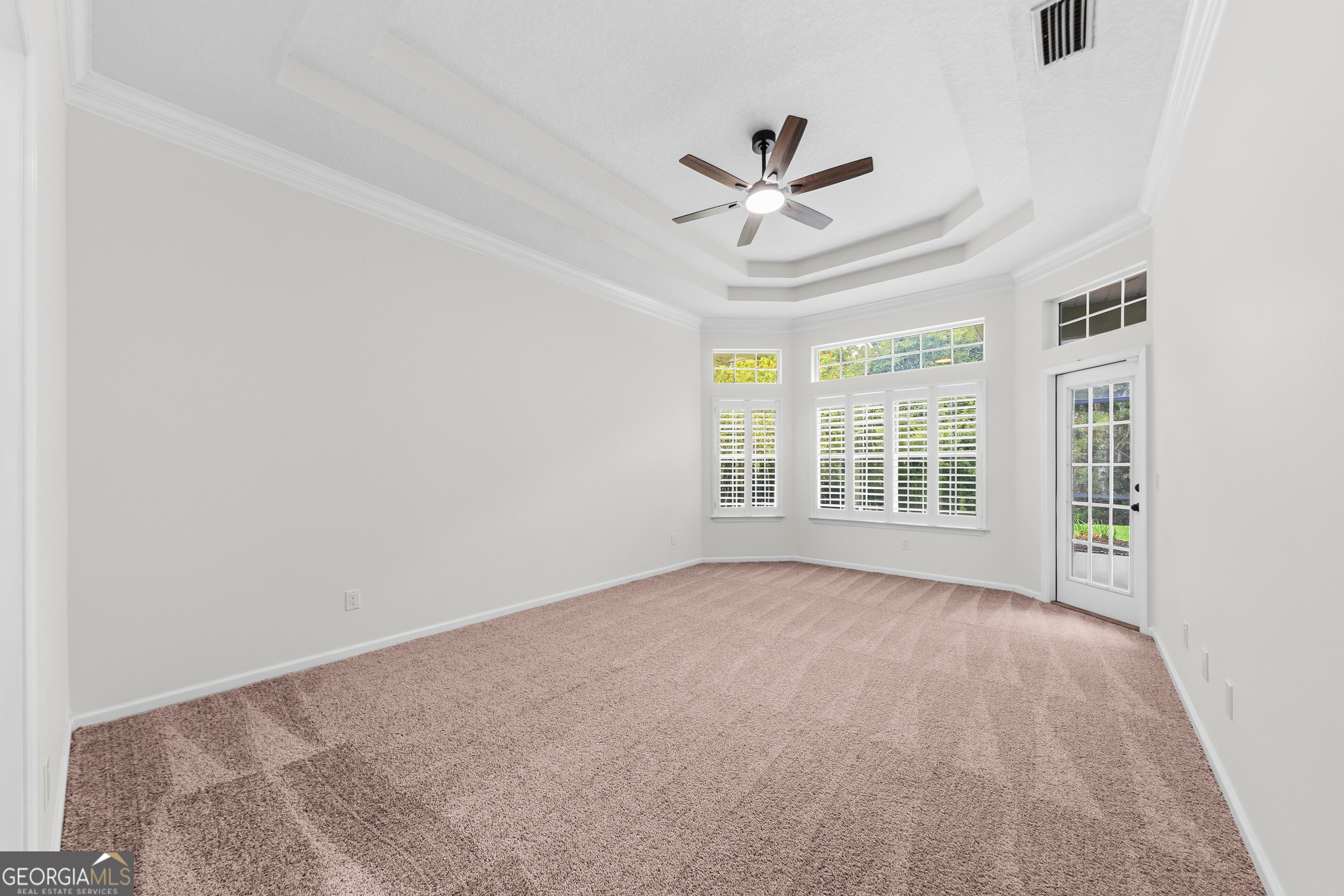 227 Edgewater Drive Property Photo 9