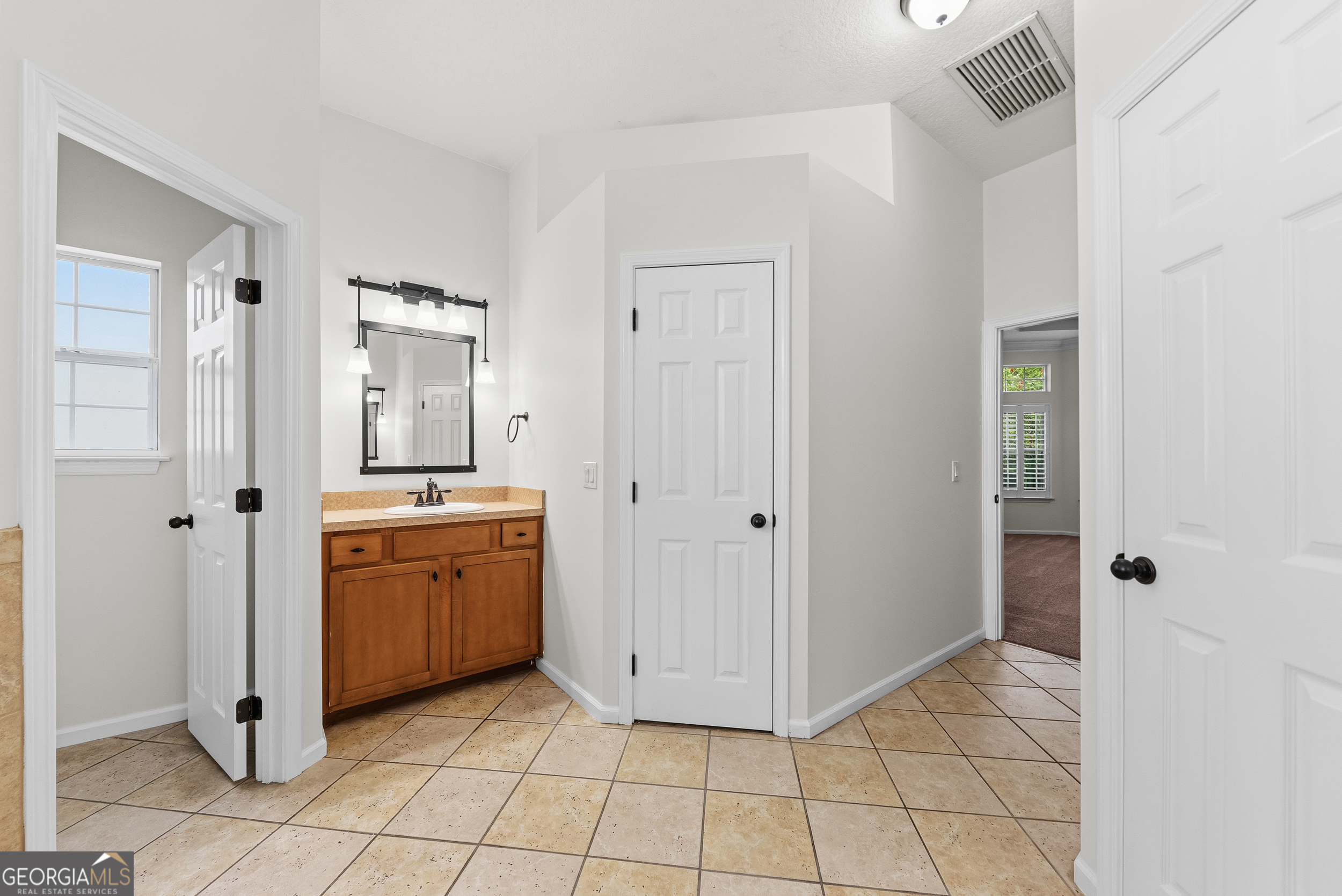 227 Edgewater Drive Property Photo 35