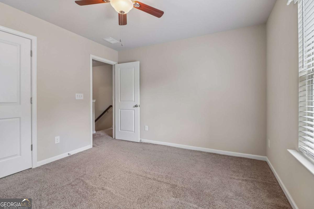55 Grampian Way Property Photo 35