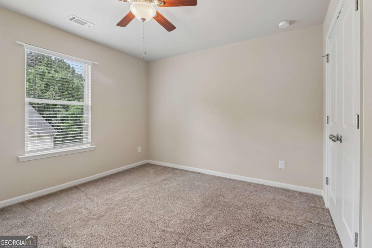 55 Grampian Way Property Photo 38