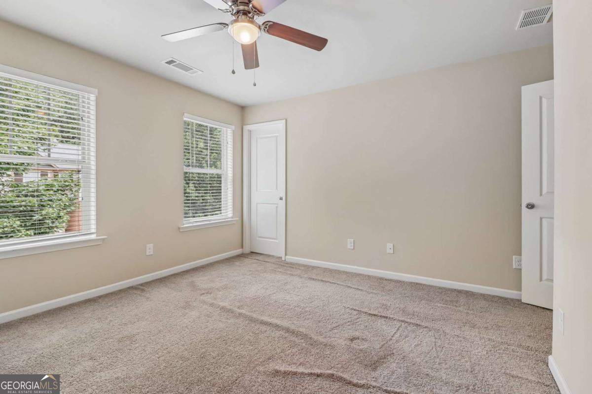 55 Grampian Way Property Photo 43