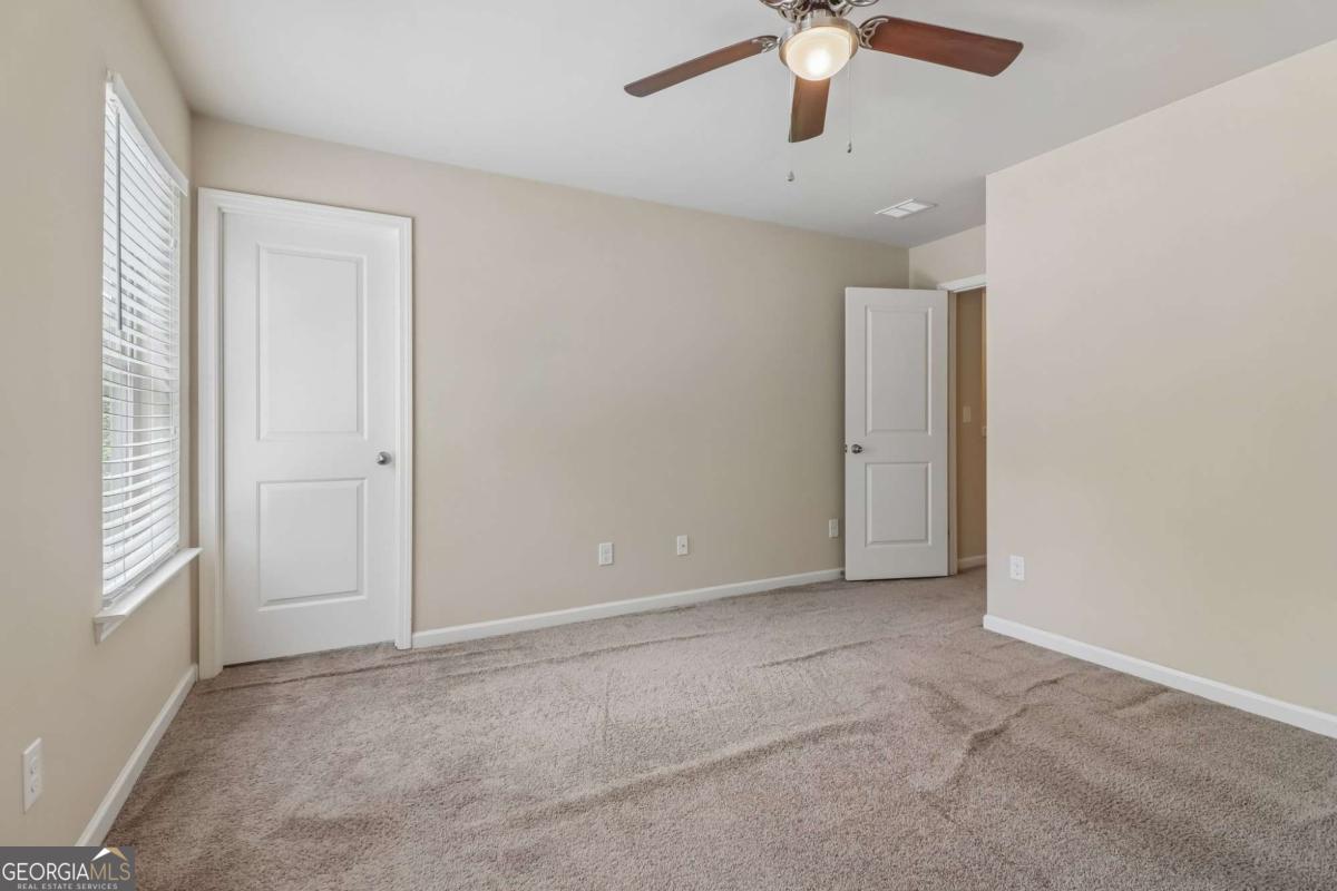 55 Grampian Way Property Photo 44