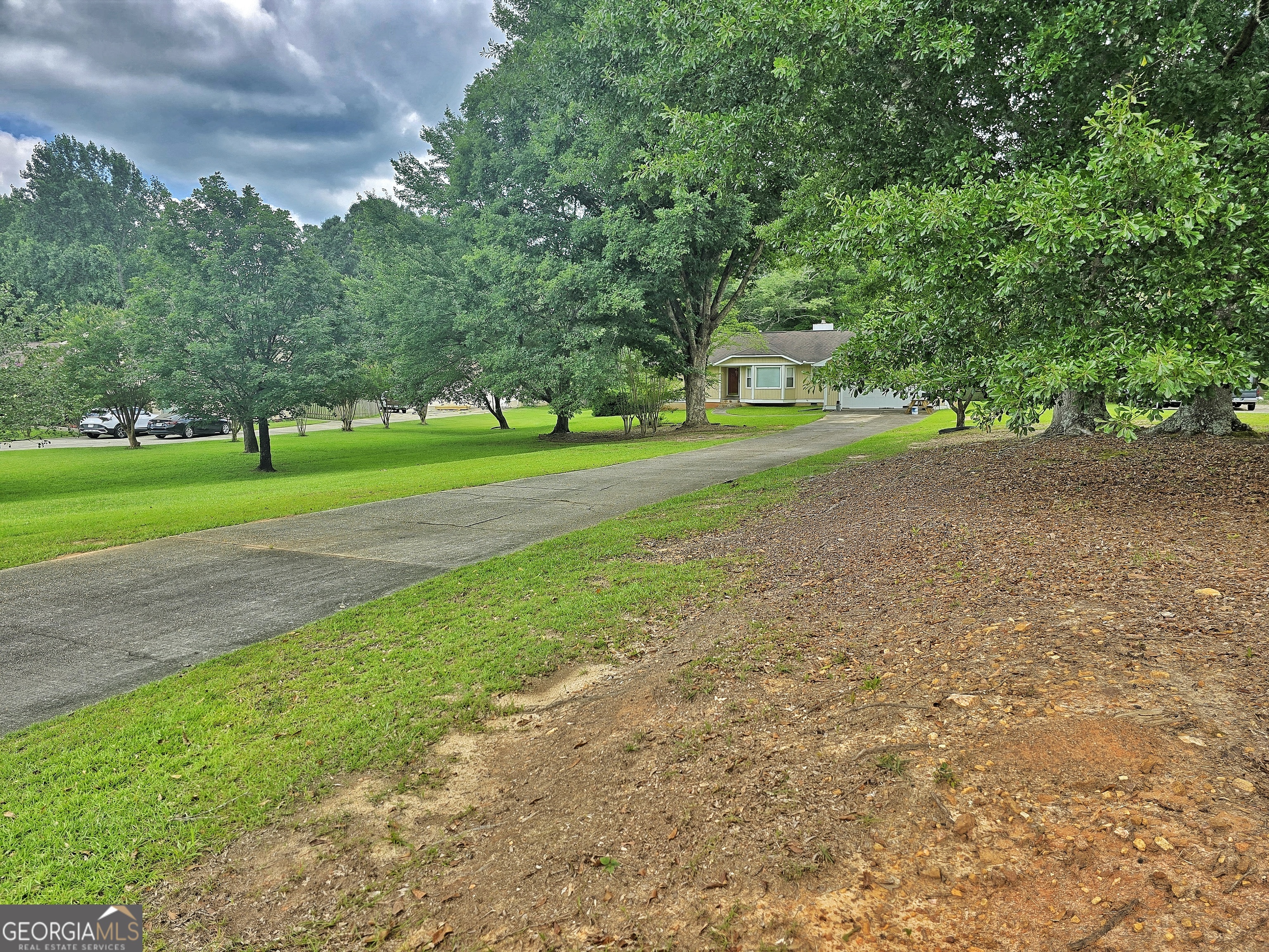 120 Aspen Lake Drive E Property Photo 7