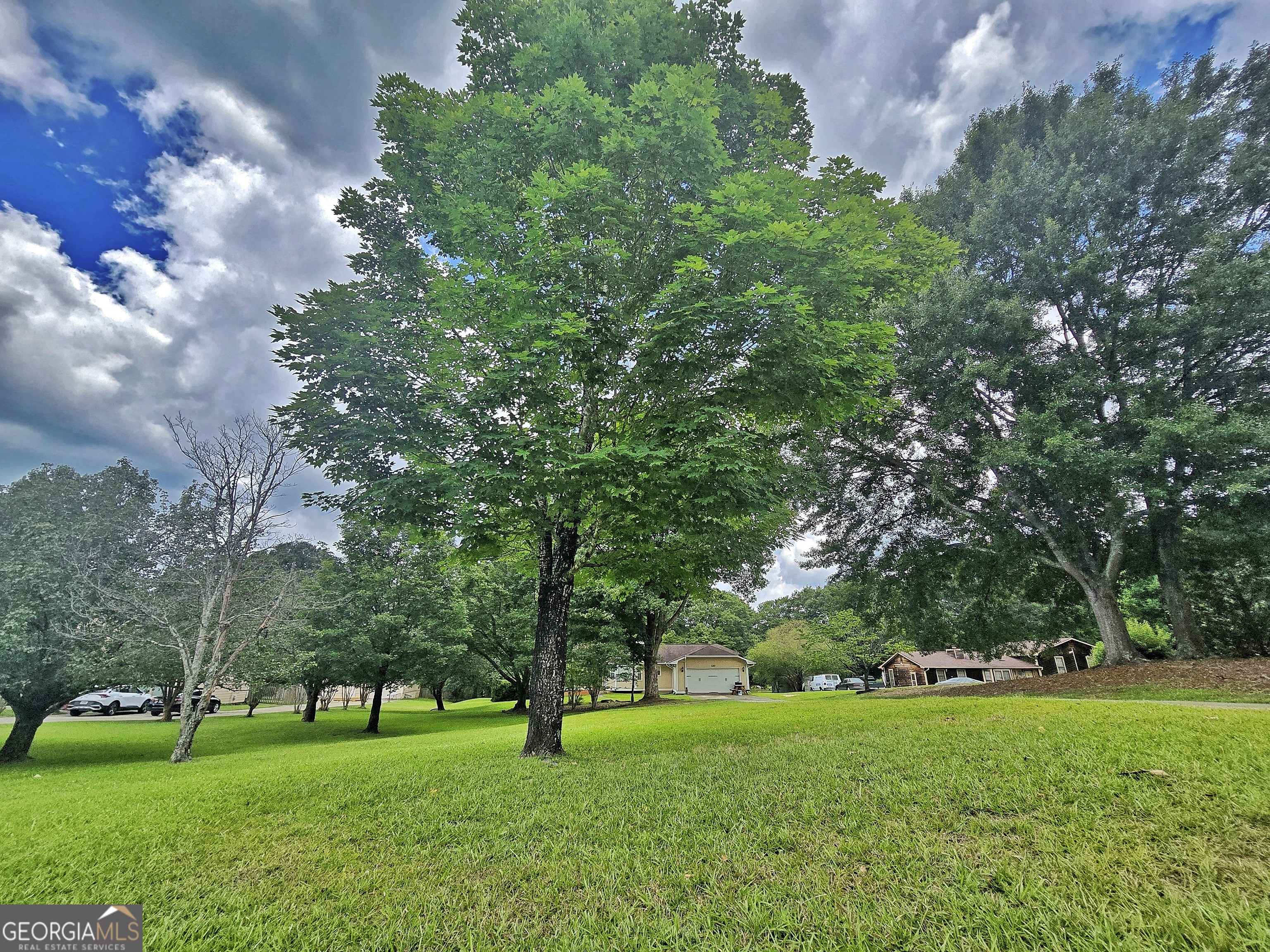 120 Aspen Lake Drive E Property Photo 10