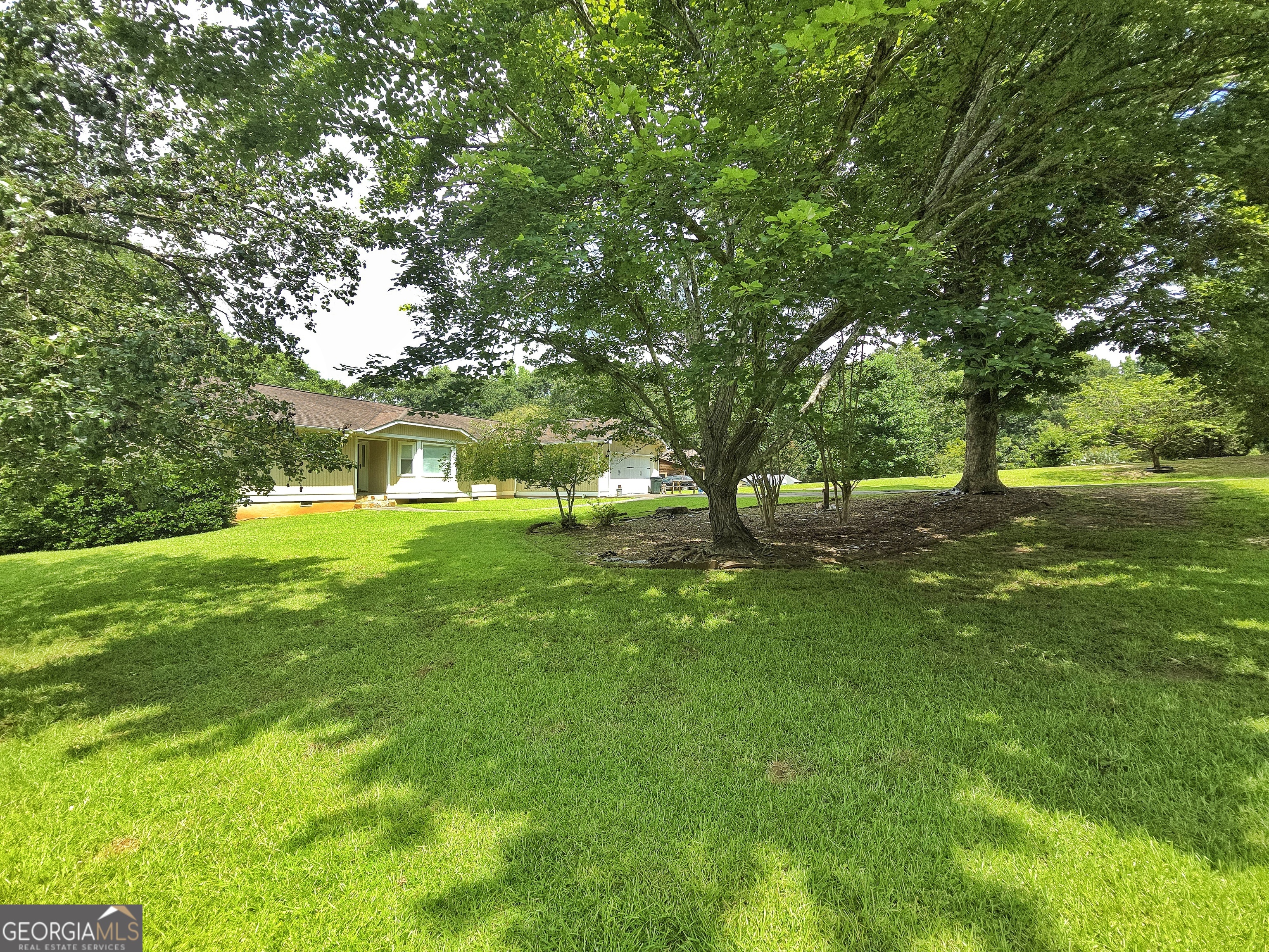 120 Aspen Lake Drive E Property Photo 16