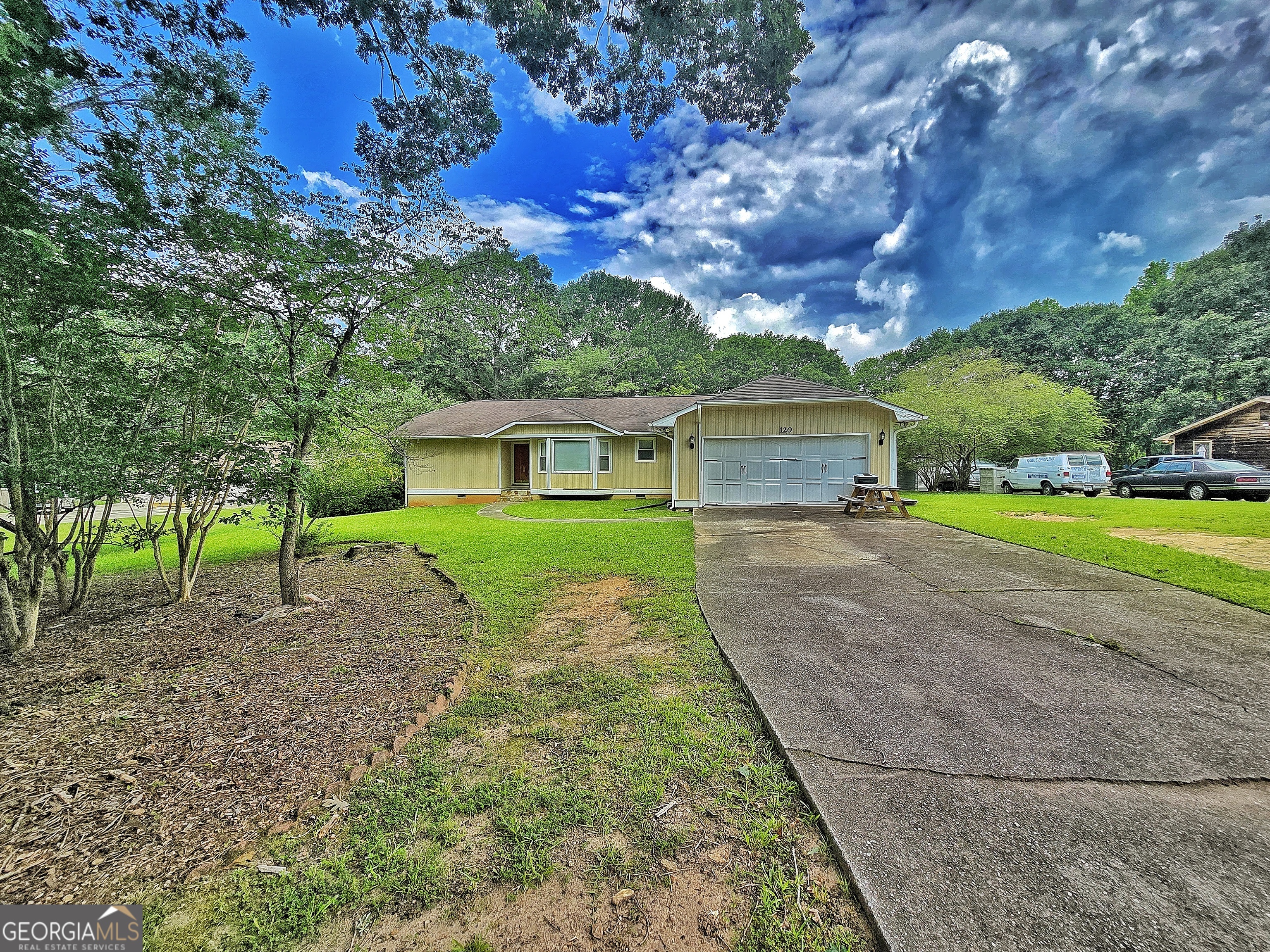 120 Aspen Lake Drive E Property Photo 19