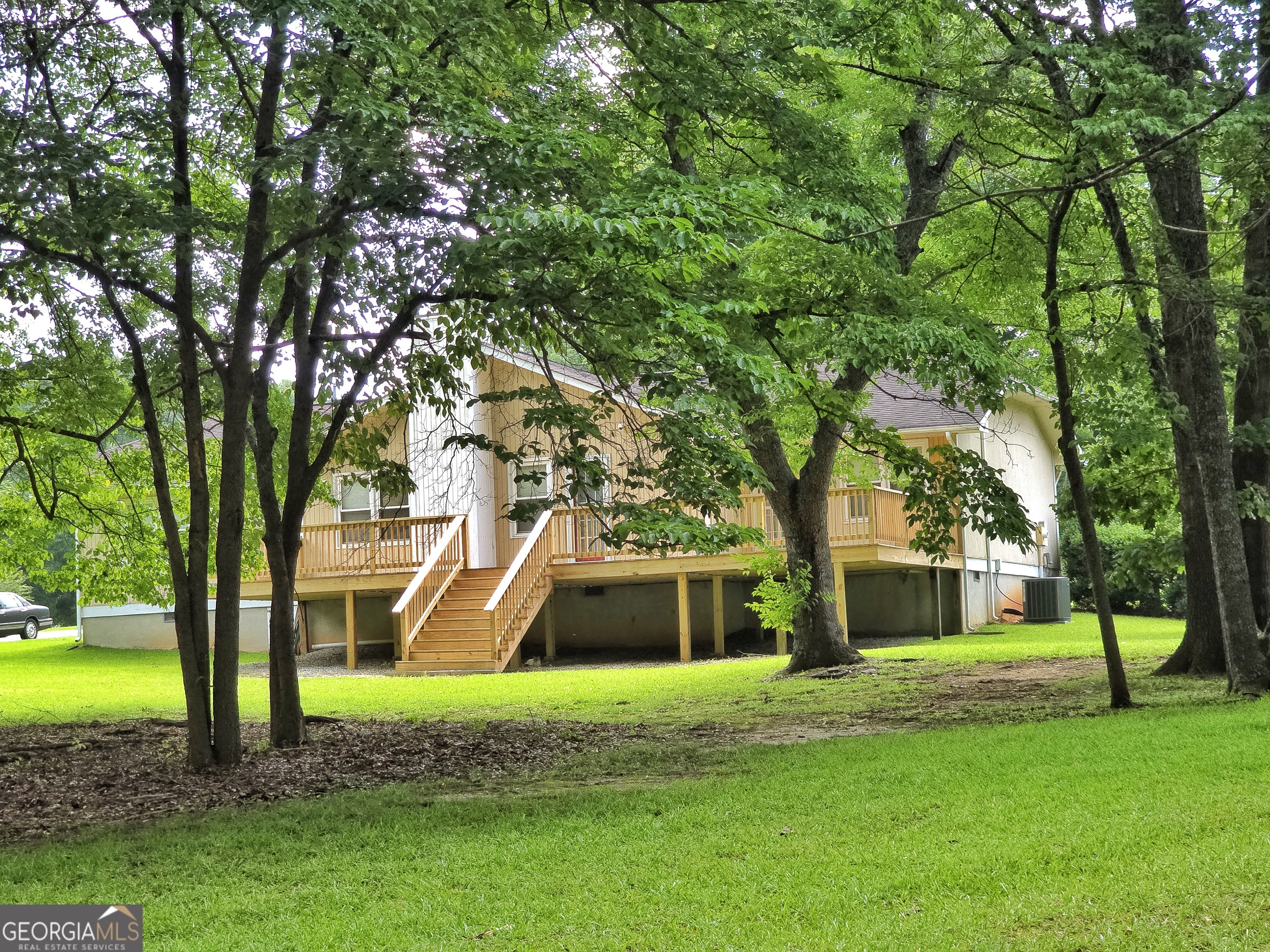 120 Aspen Lake Drive E Property Photo 44