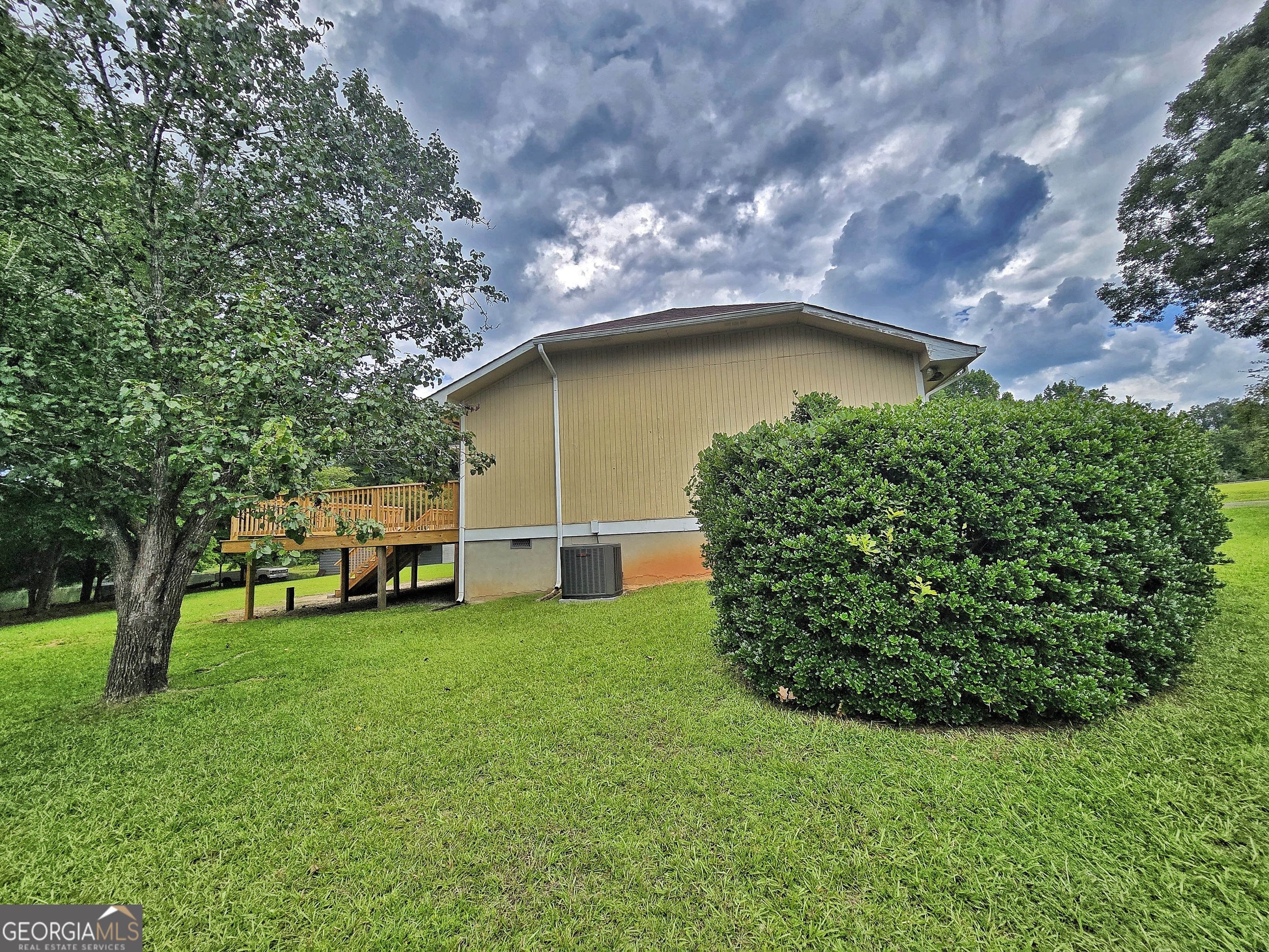 120 Aspen Lake Drive E Property Photo 59