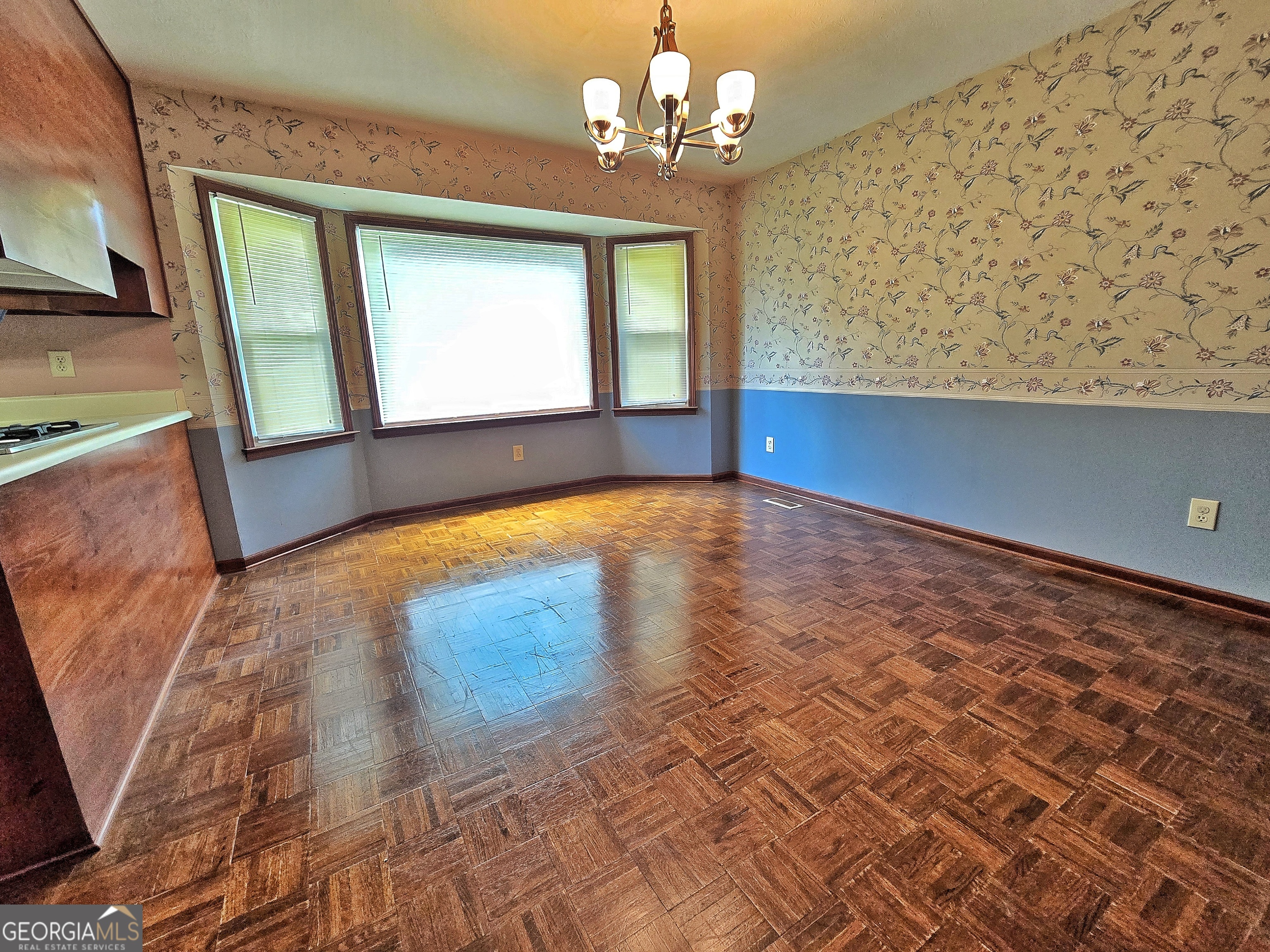 120 Aspen Lake Drive E Property Photo 90