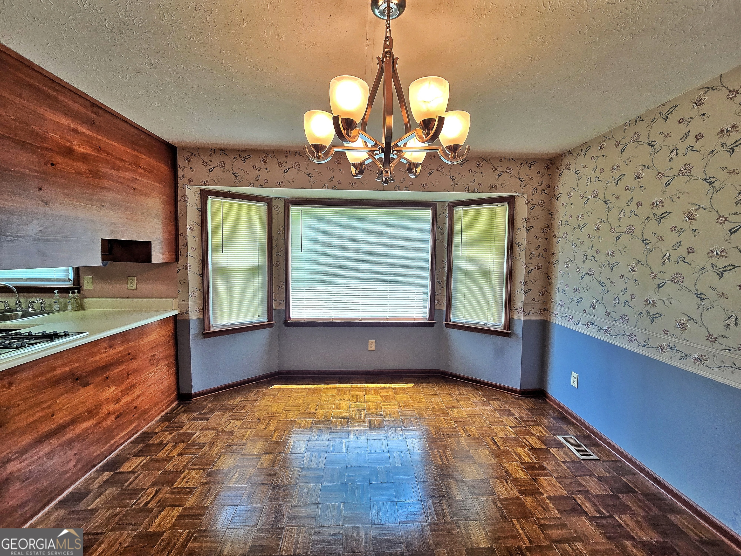 120 Aspen Lake Drive E Property Photo 92