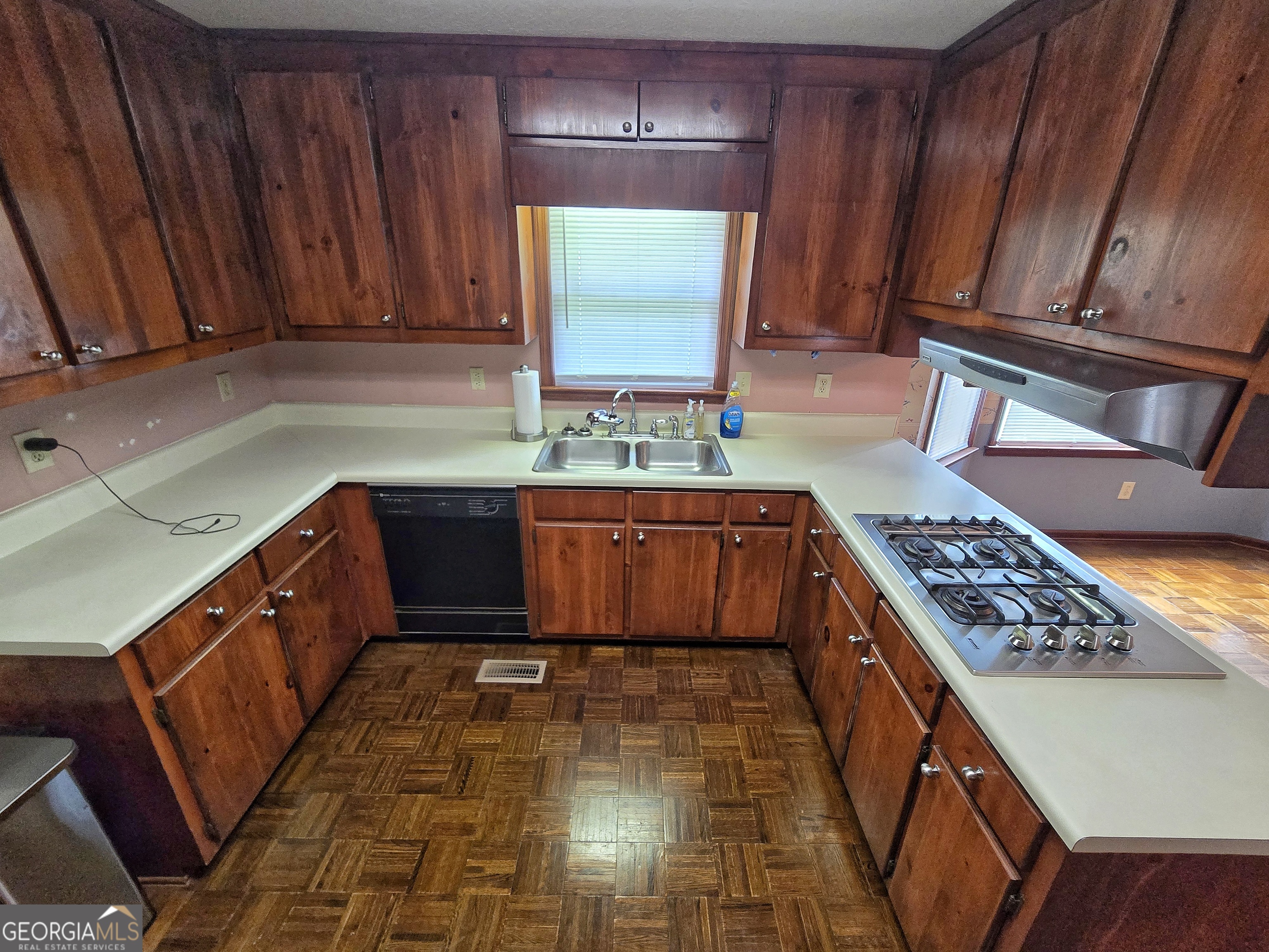 120 Aspen Lake Drive E Property Photo 97