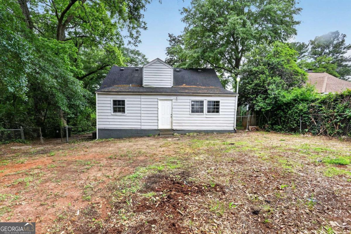 2728 Winburn Terrace Property Photo 2