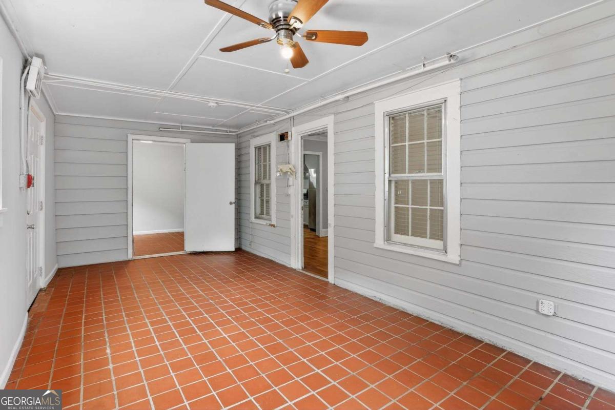 2728 Winburn Terrace Property Photo 8