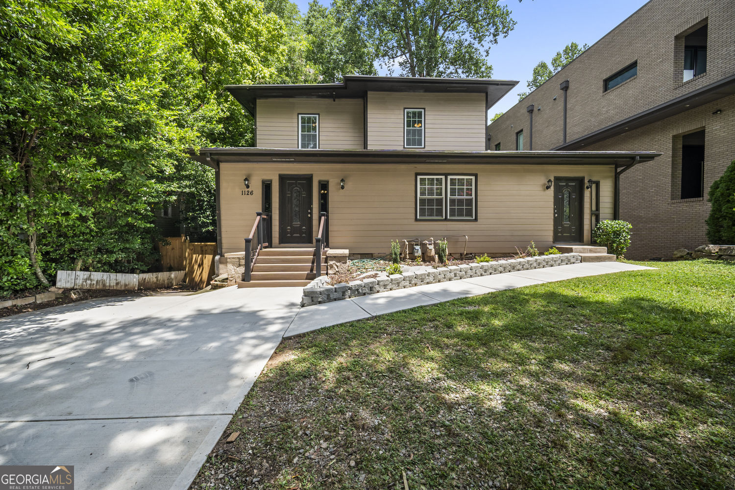 1126 Briarcliff Place Ne # 1 Property Photo 1