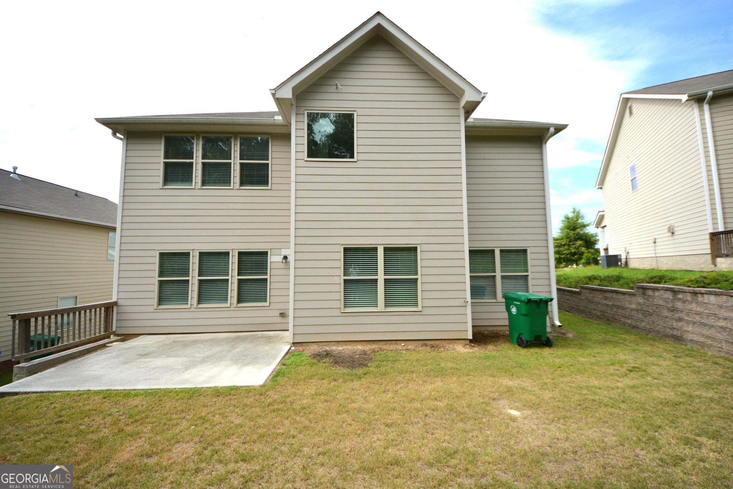 2372 Haliard Way Property Photo 4