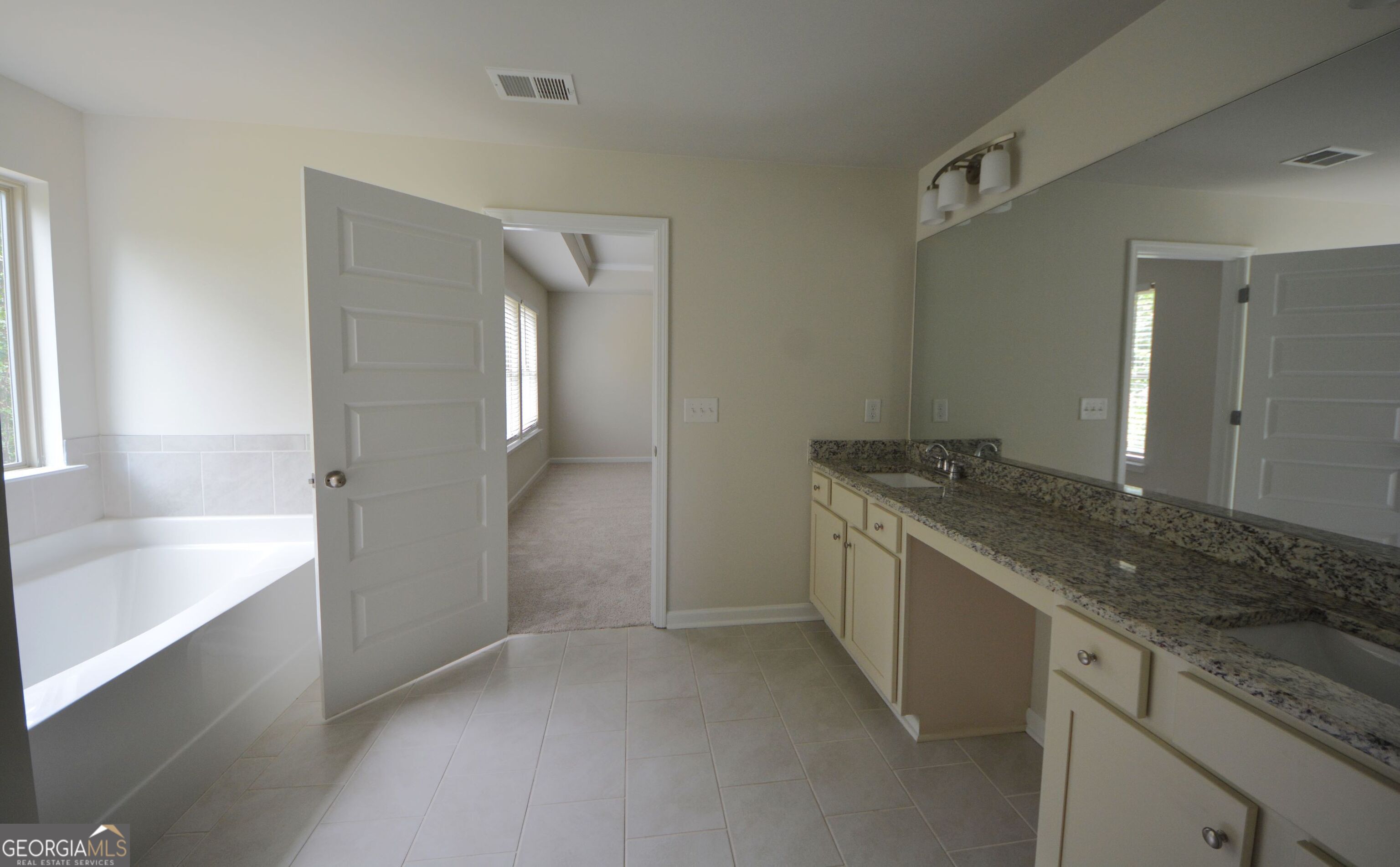 2372 Haliard Way Property Photo 38
