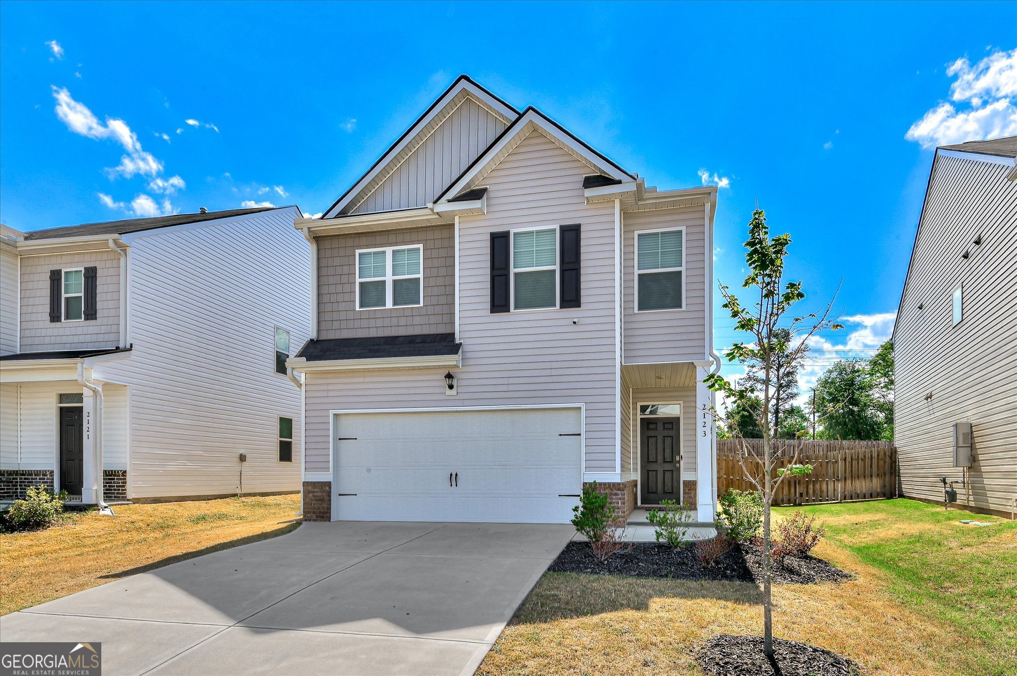 2123 Saltwater Bend Property Photo 2