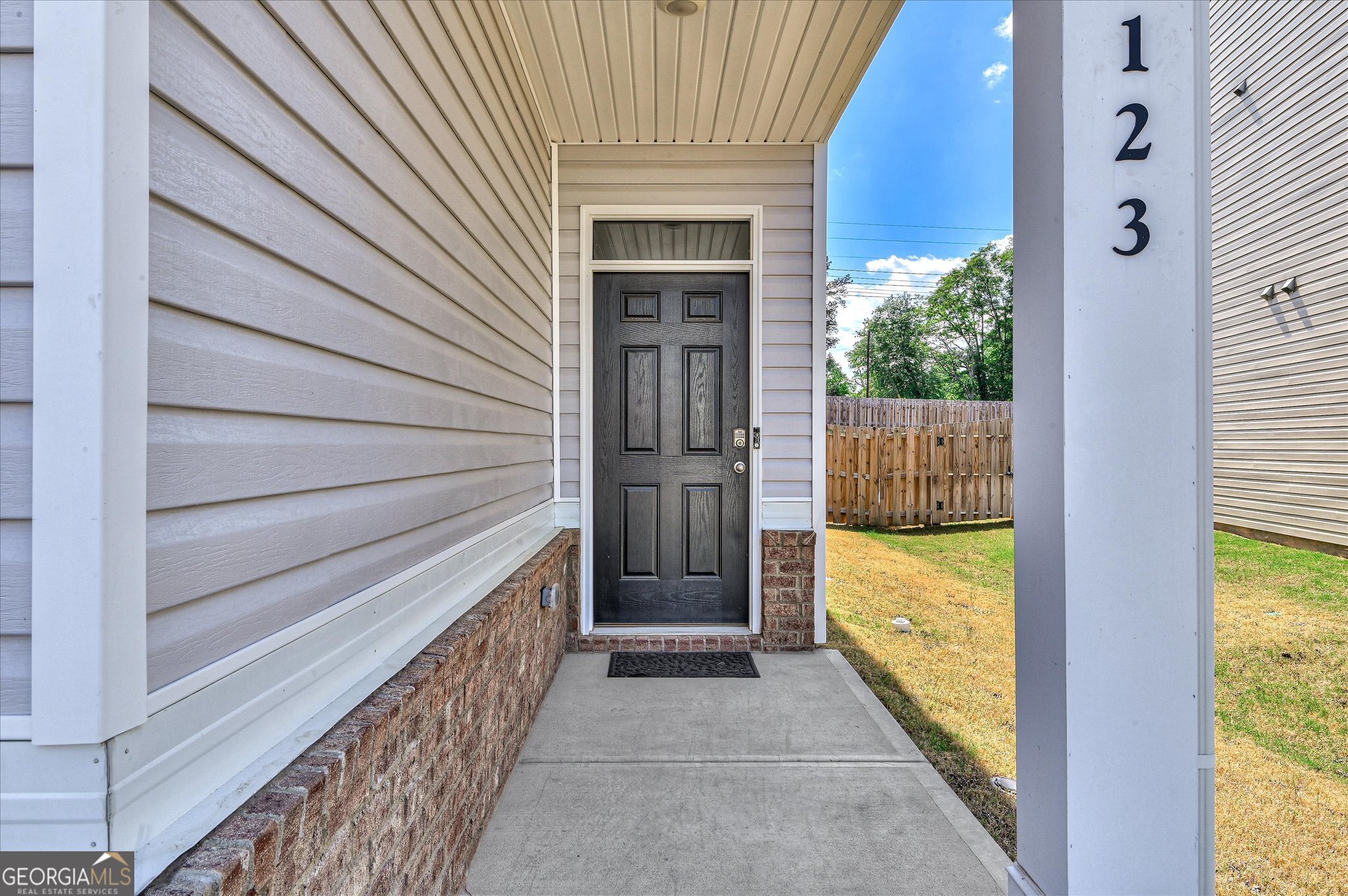 2123 Saltwater Bend Property Photo 4
