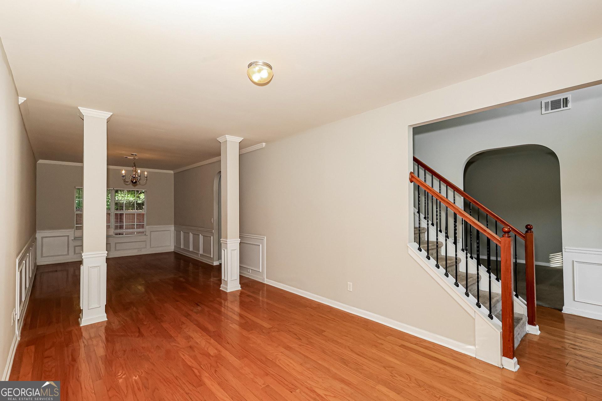 7868 Wrotham Circle Property Photo 3