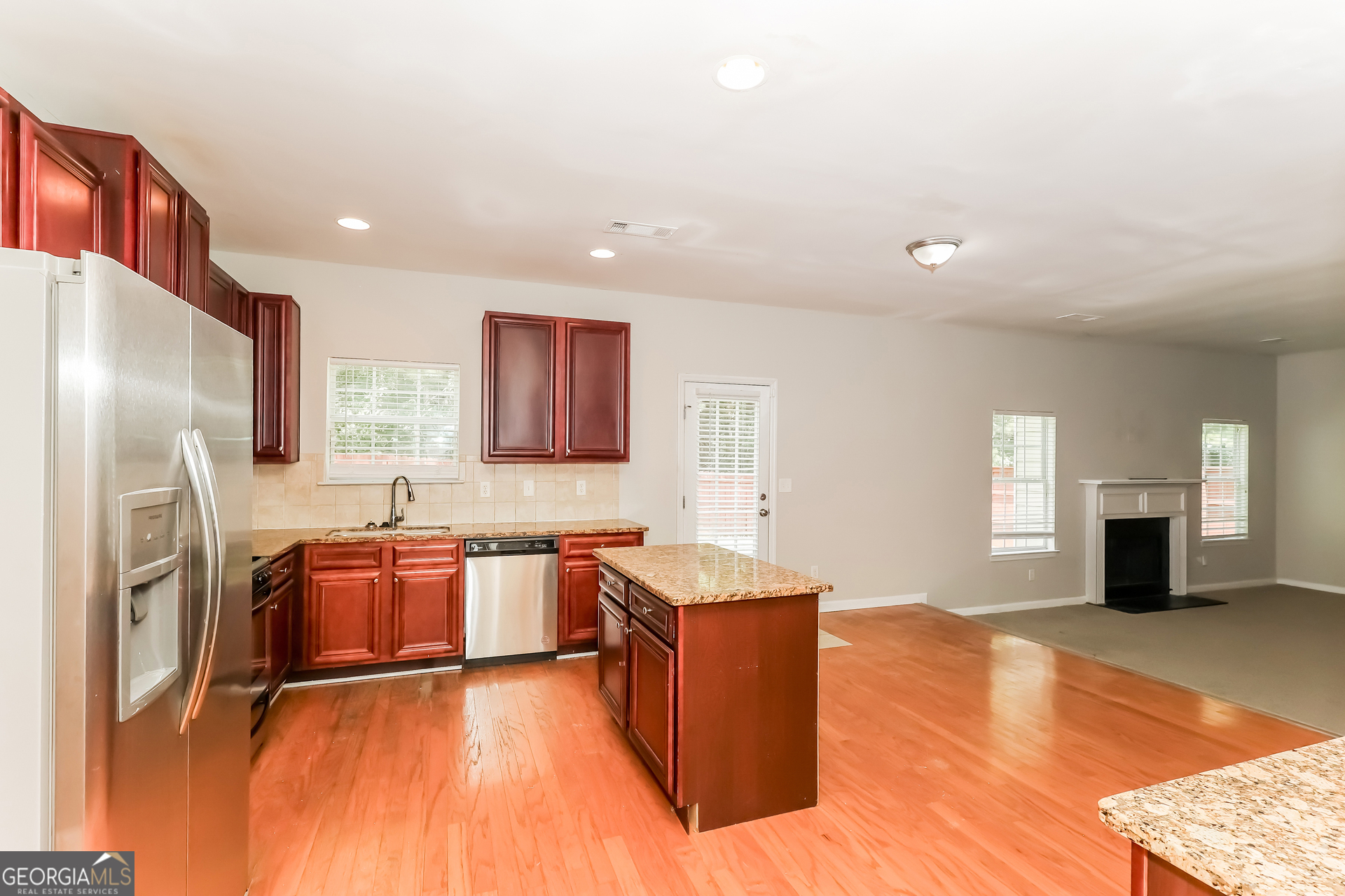 7868 Wrotham Circle Property Photo 5