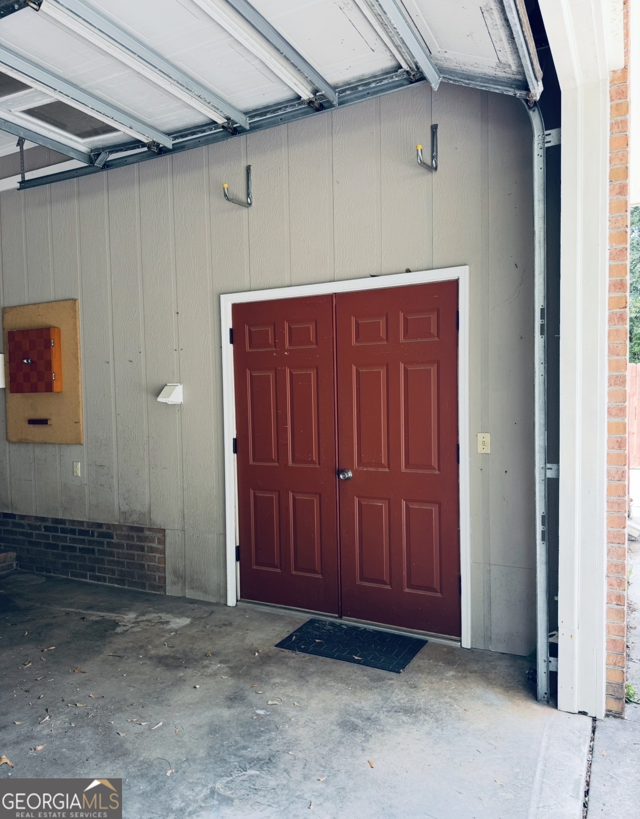 128 Cedar Creek Drive Property Photo 8