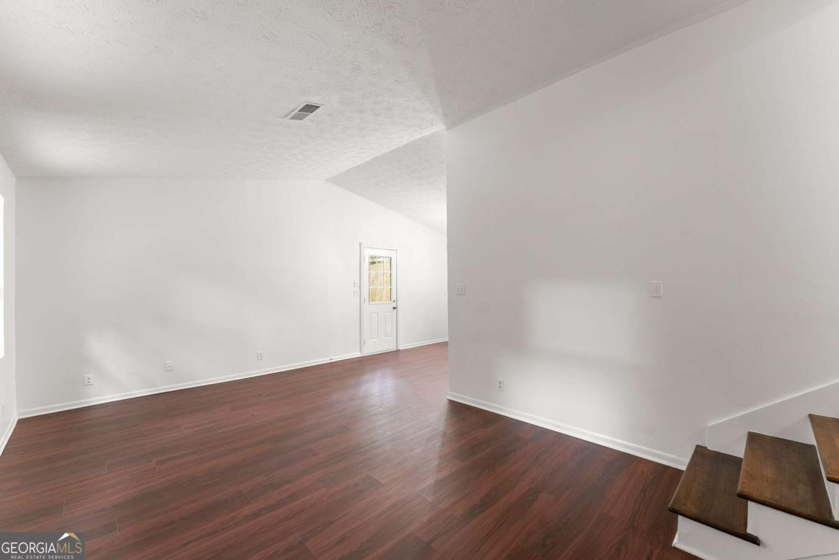 3405 Romulus Drive Property Photo 7