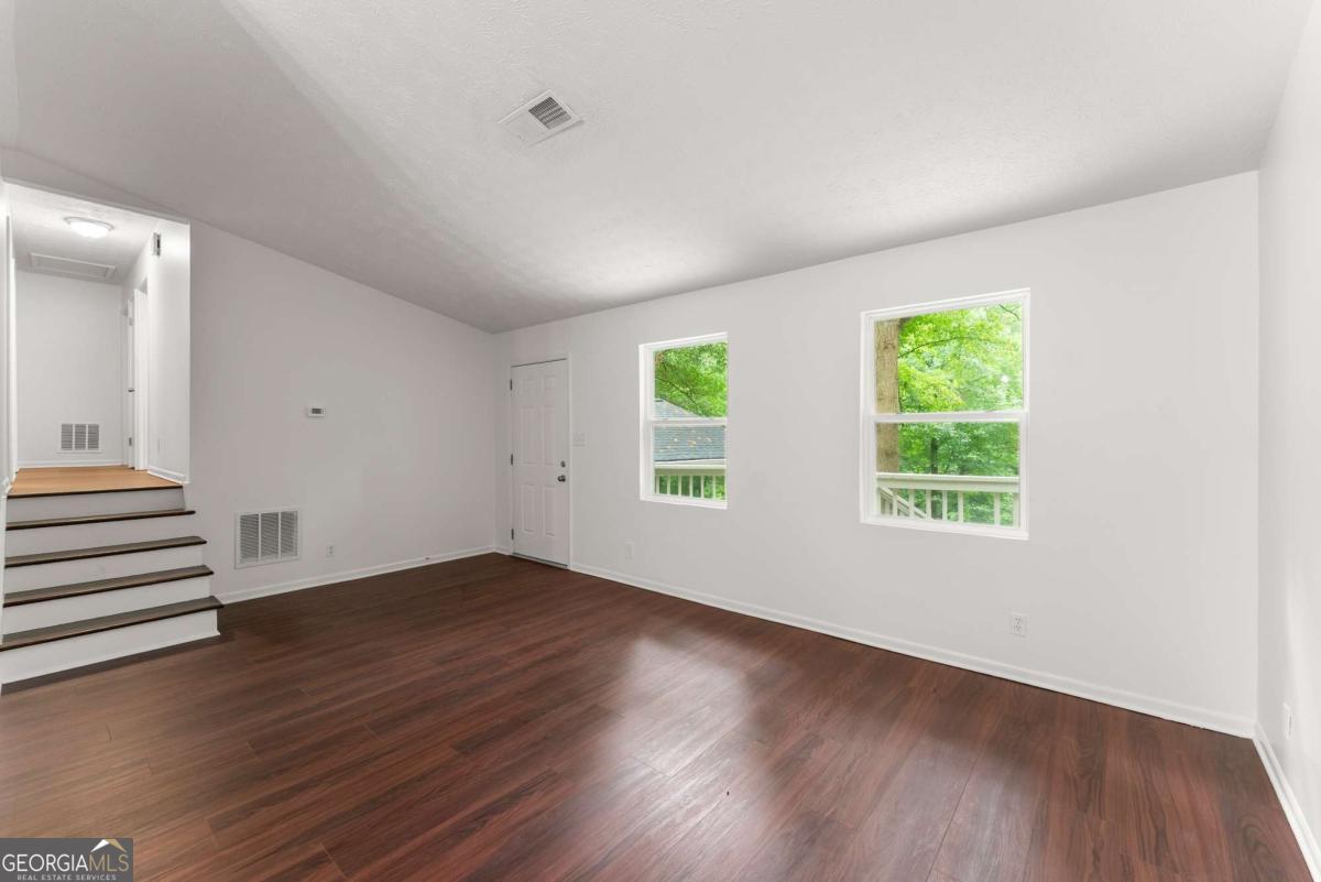 3405 Romulus Drive Property Photo 9