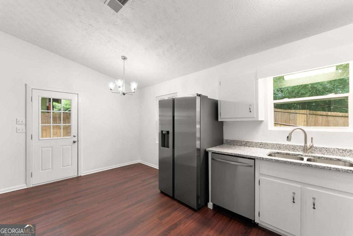 3405 Romulus Drive Property Photo 15