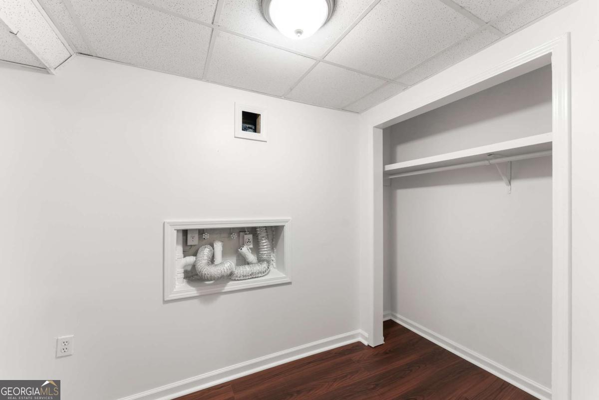 3405 Romulus Drive Property Photo 16
