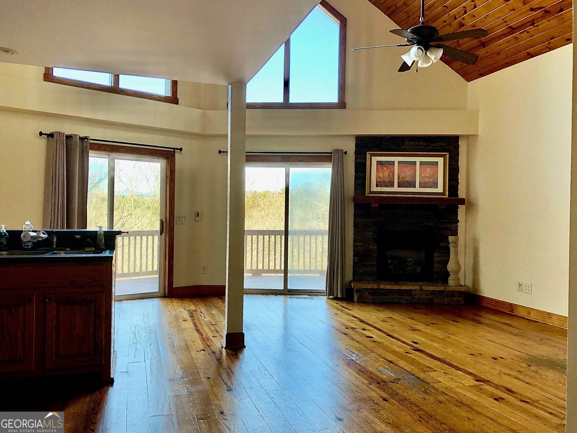 2585 Panorama Drive Property Photo 20