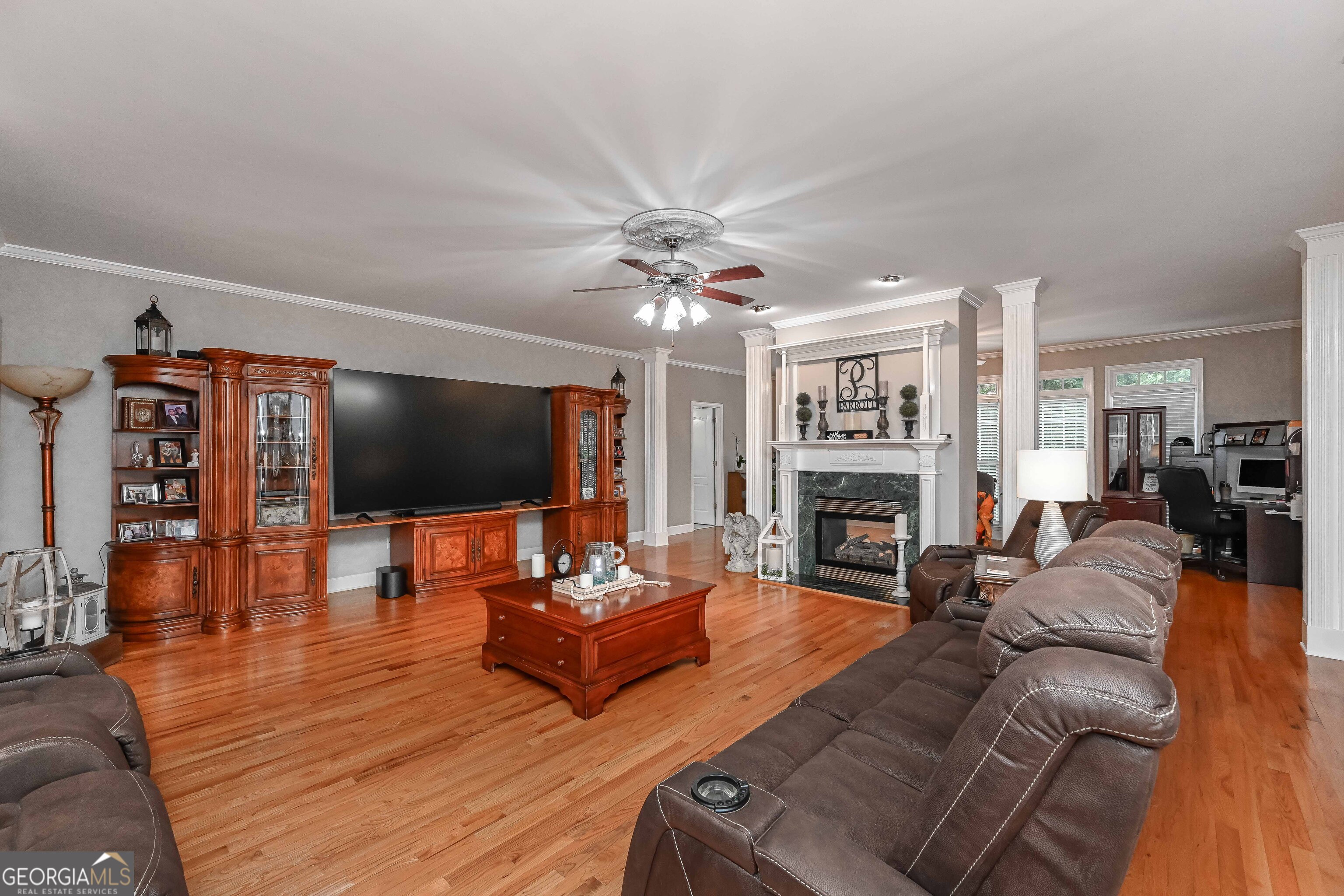 8227 Farmington Lane Property Photo 8
